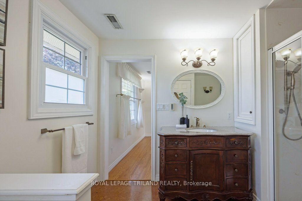 10201 Lynhurst Park Drive Property Photo 27
