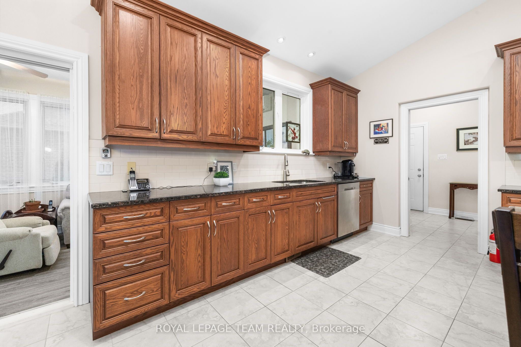 6810 Pebble Trail Way Property Photo 10