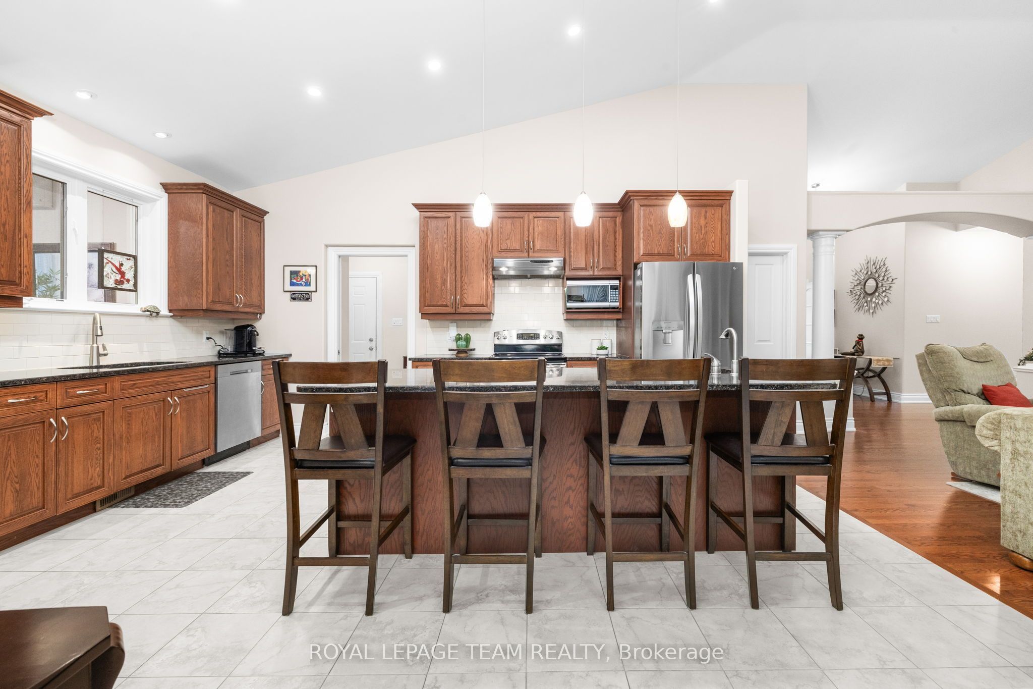 6810 Pebble Trail Way Property Photo 11