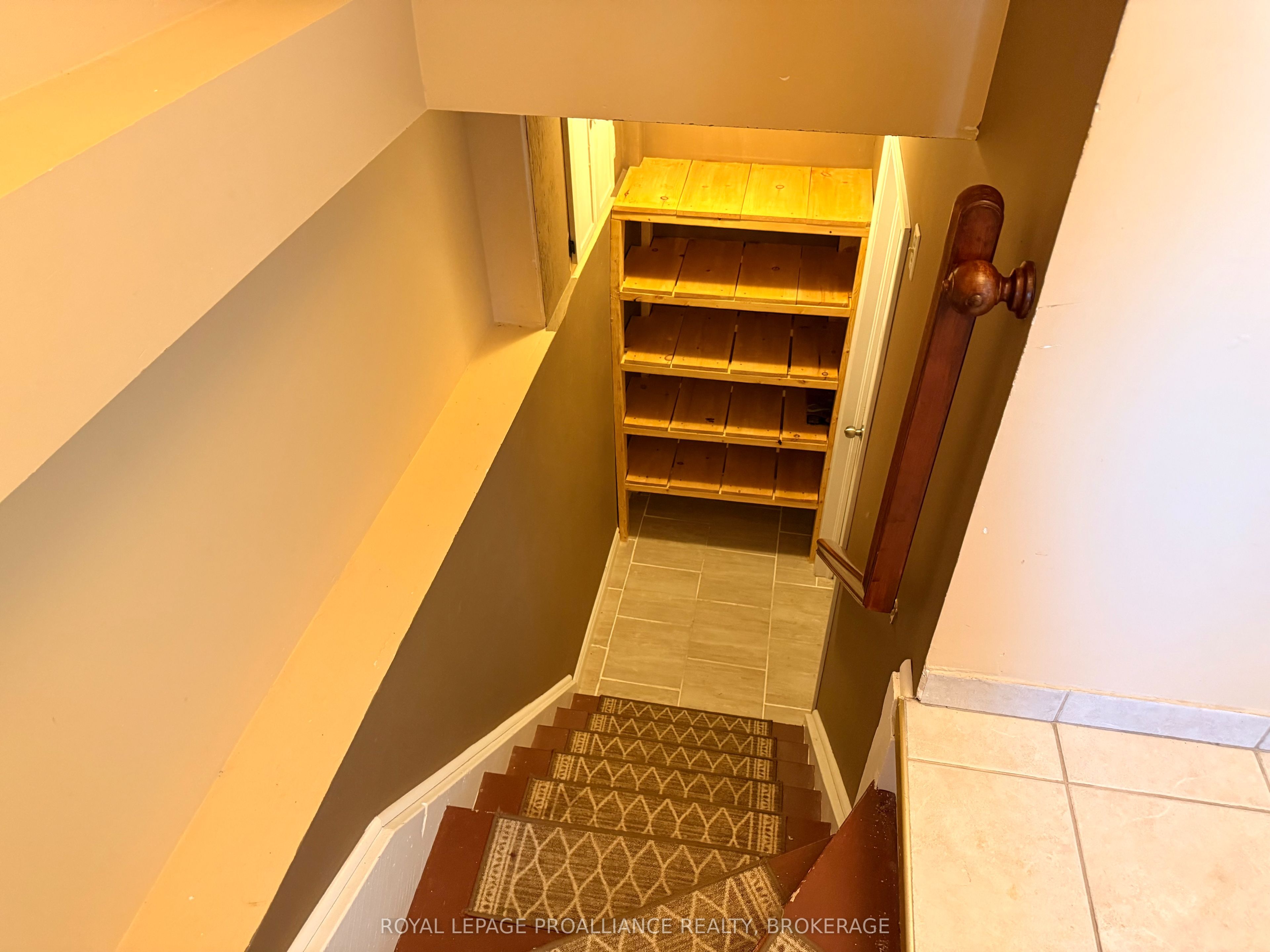 614 Barnsley Crescent Property Photo 20