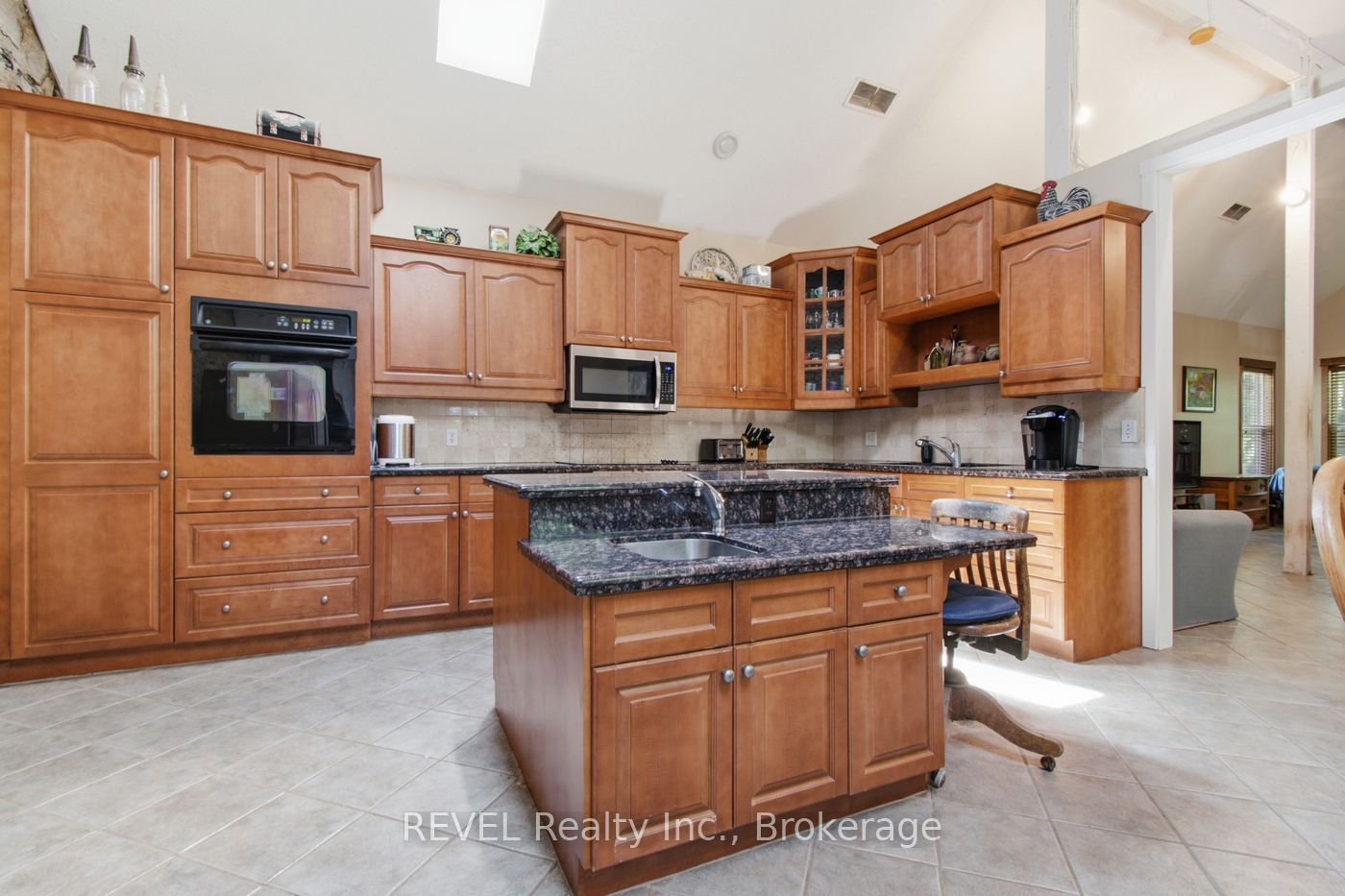 2986 Wessel Drive Property Photo 4