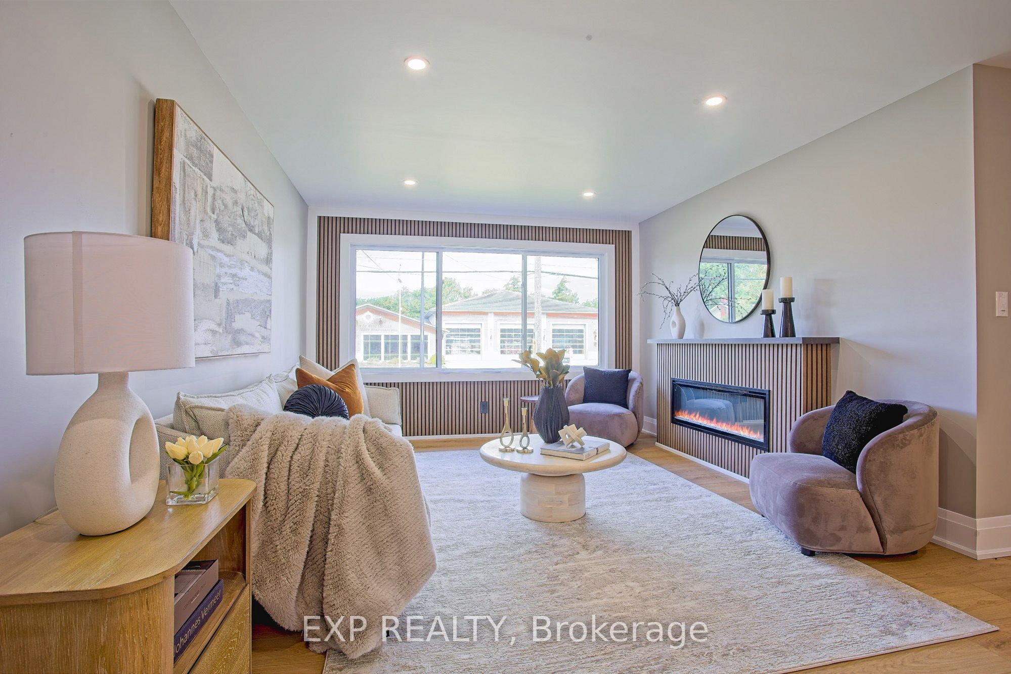 343 Canborough Street Property Photo 6