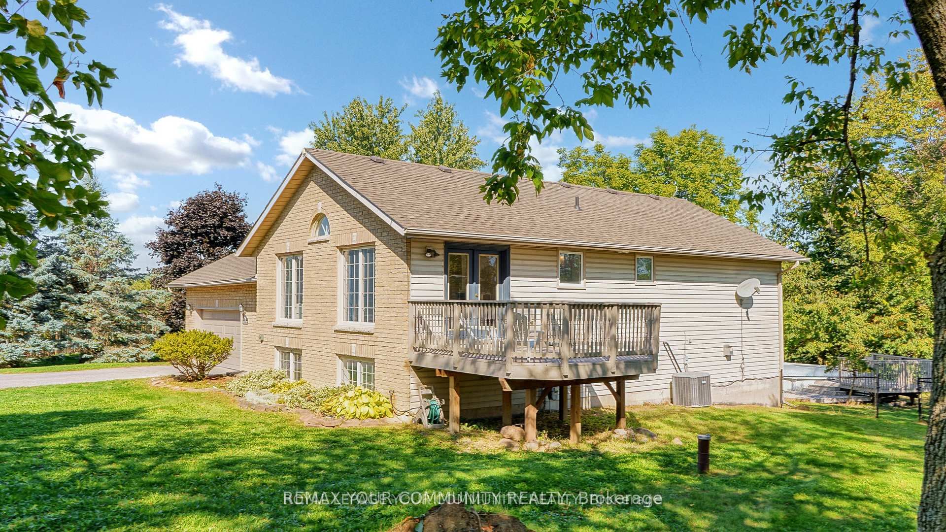 16 Kalman Drive Property Photo 44