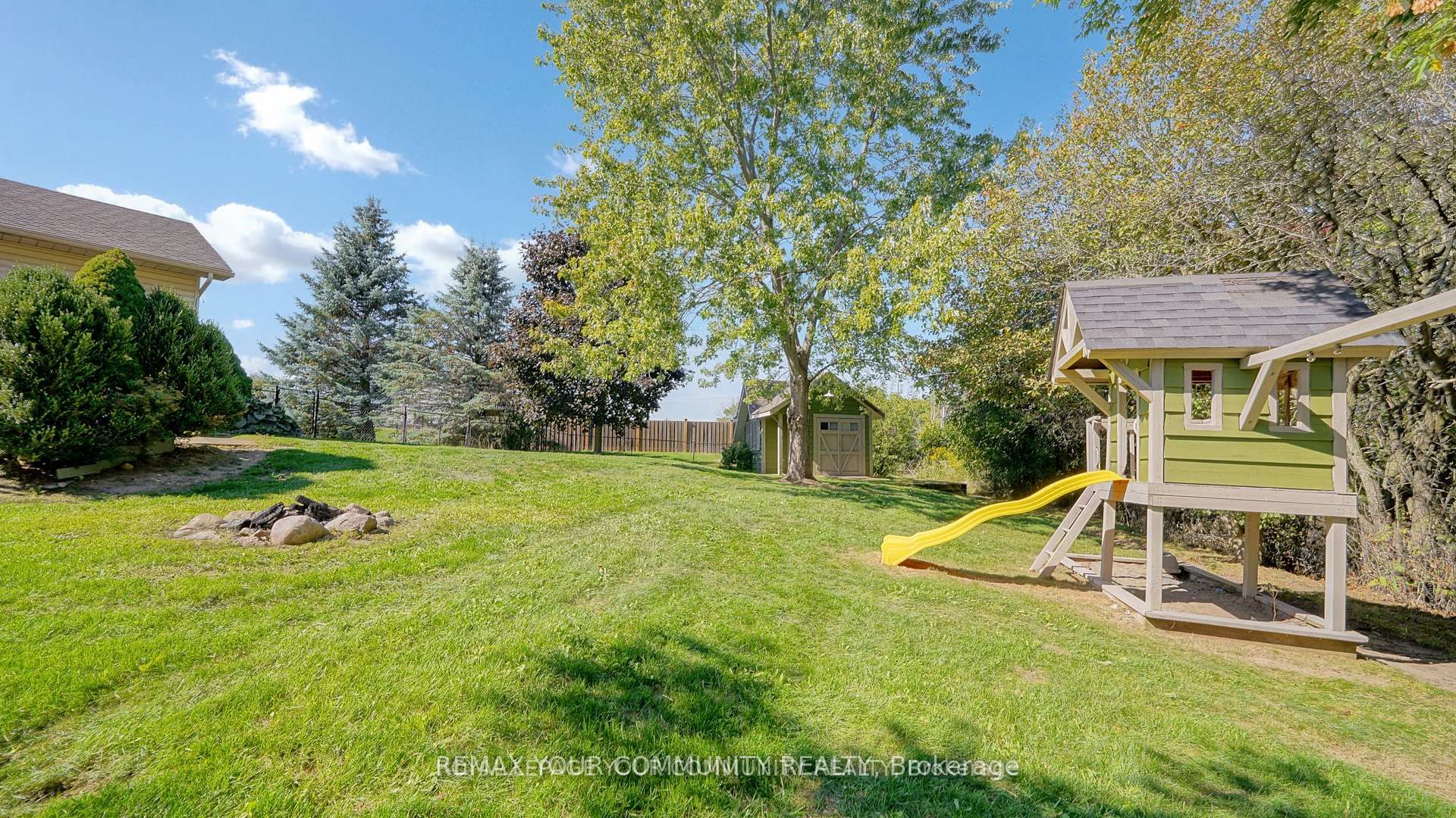 16 Kalman Drive Property Photo 46
