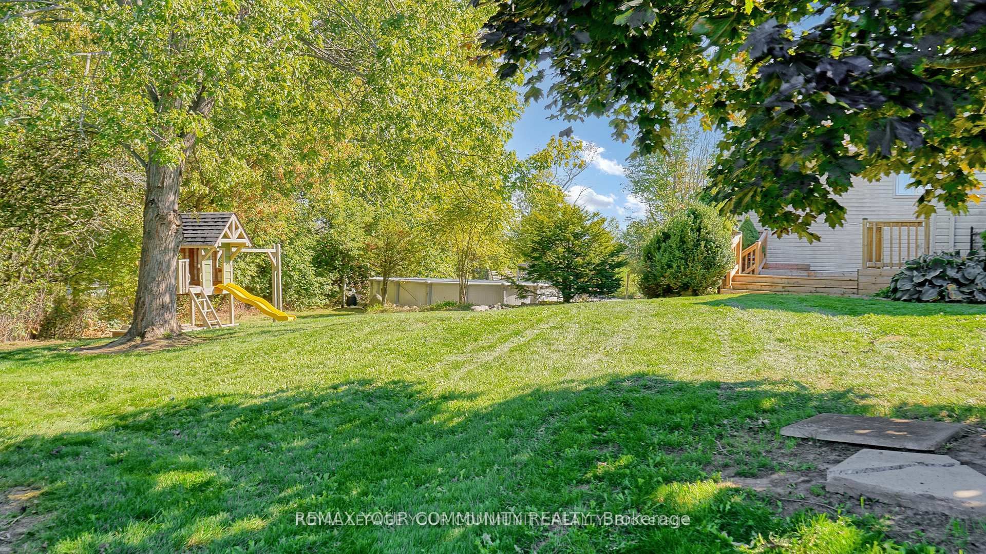 16 Kalman Drive Property Photo 49