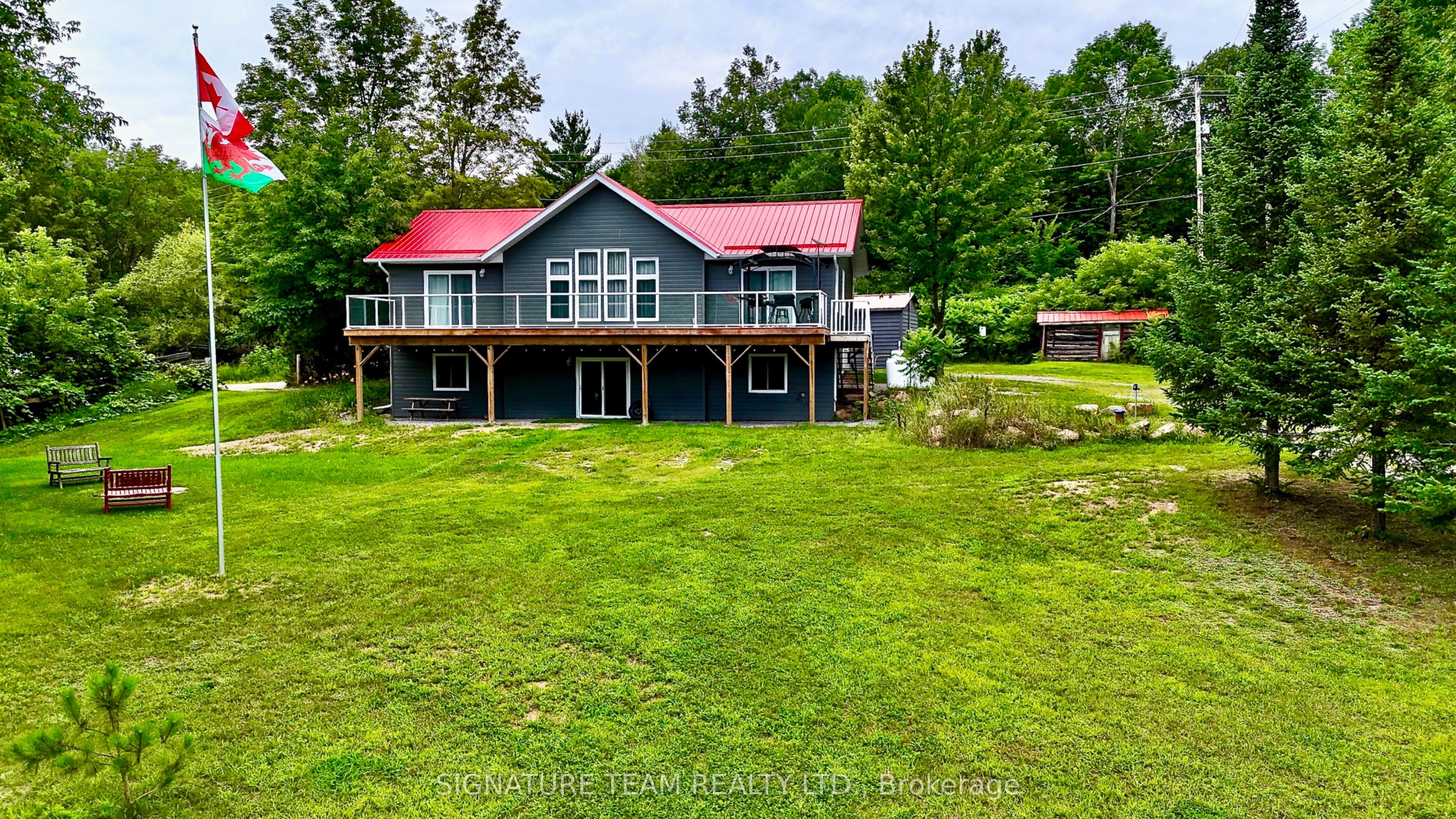 2665a Foymount Road Property Photo 1