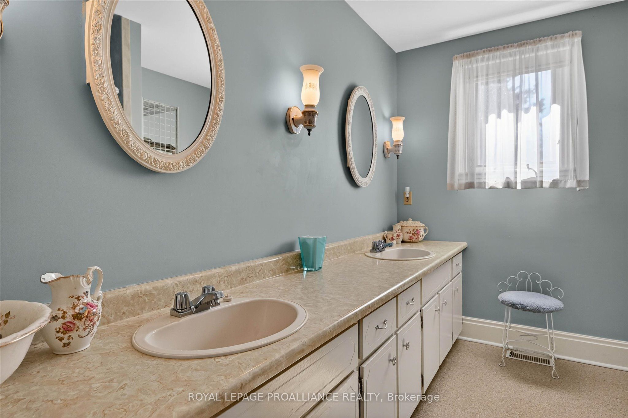 1285 Brealey Drive Property Photo 29
