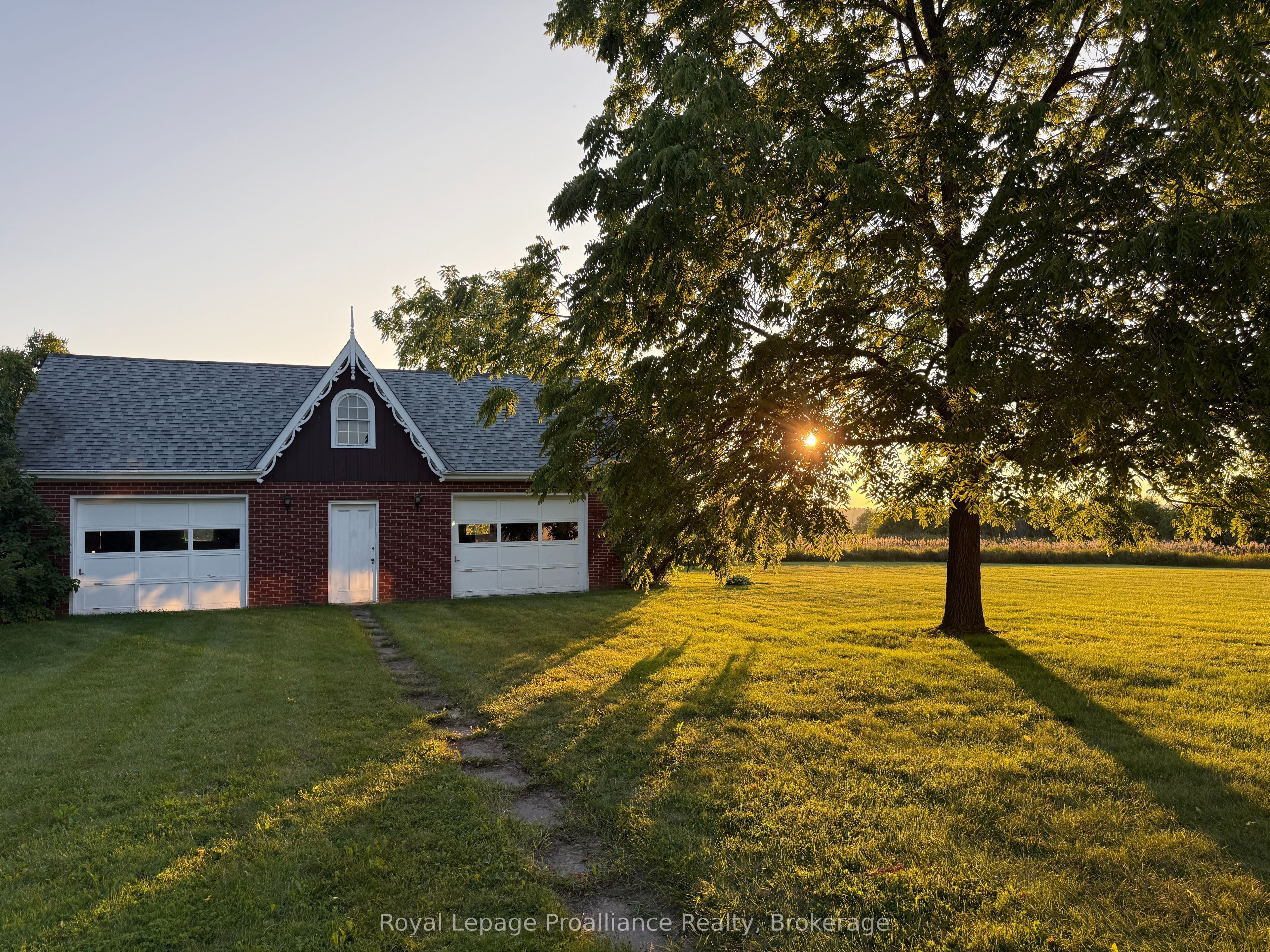 1285 Brealey Drive Property Photo 44