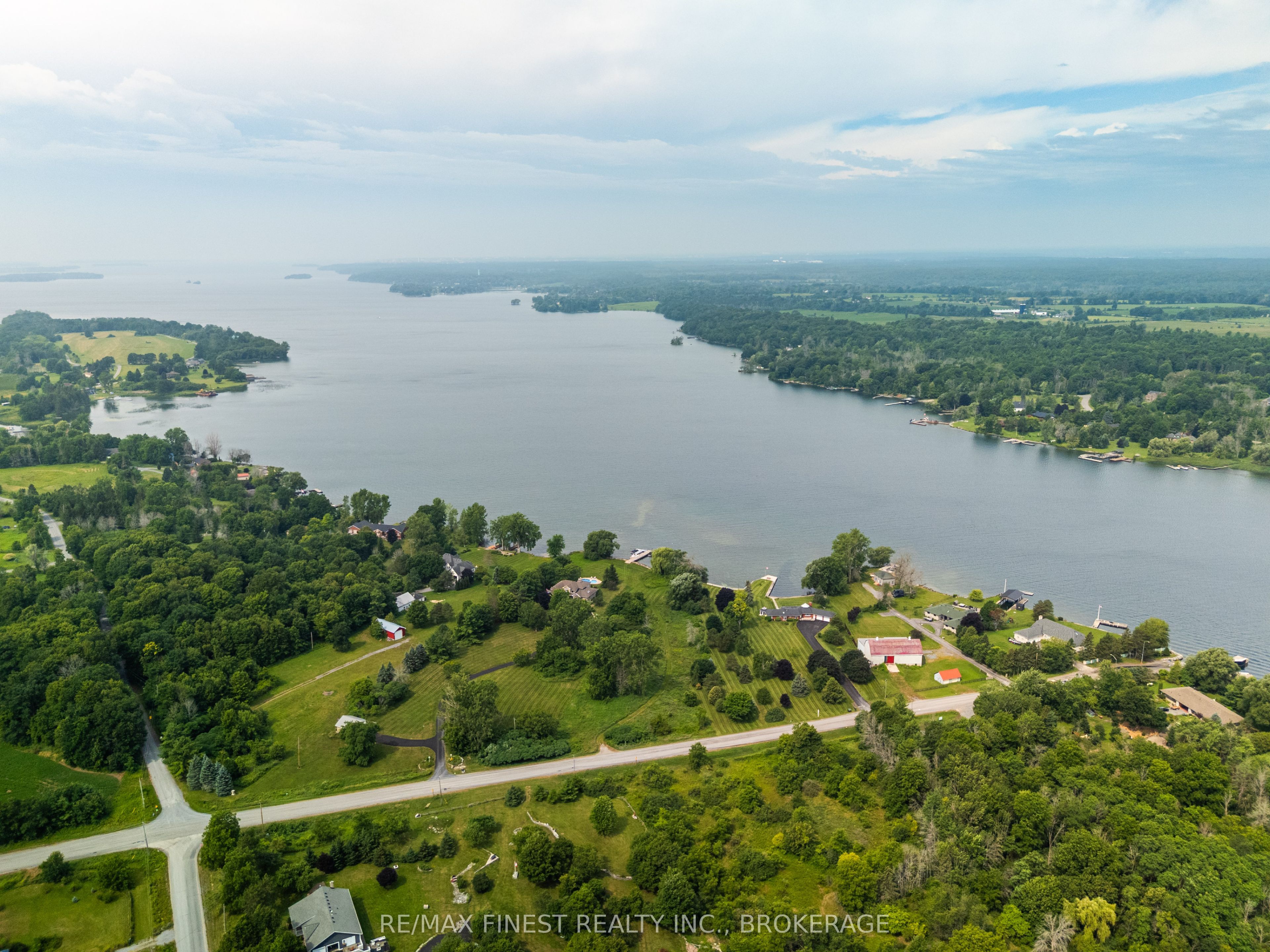 40 Howe Island Drive Property Photo 6
