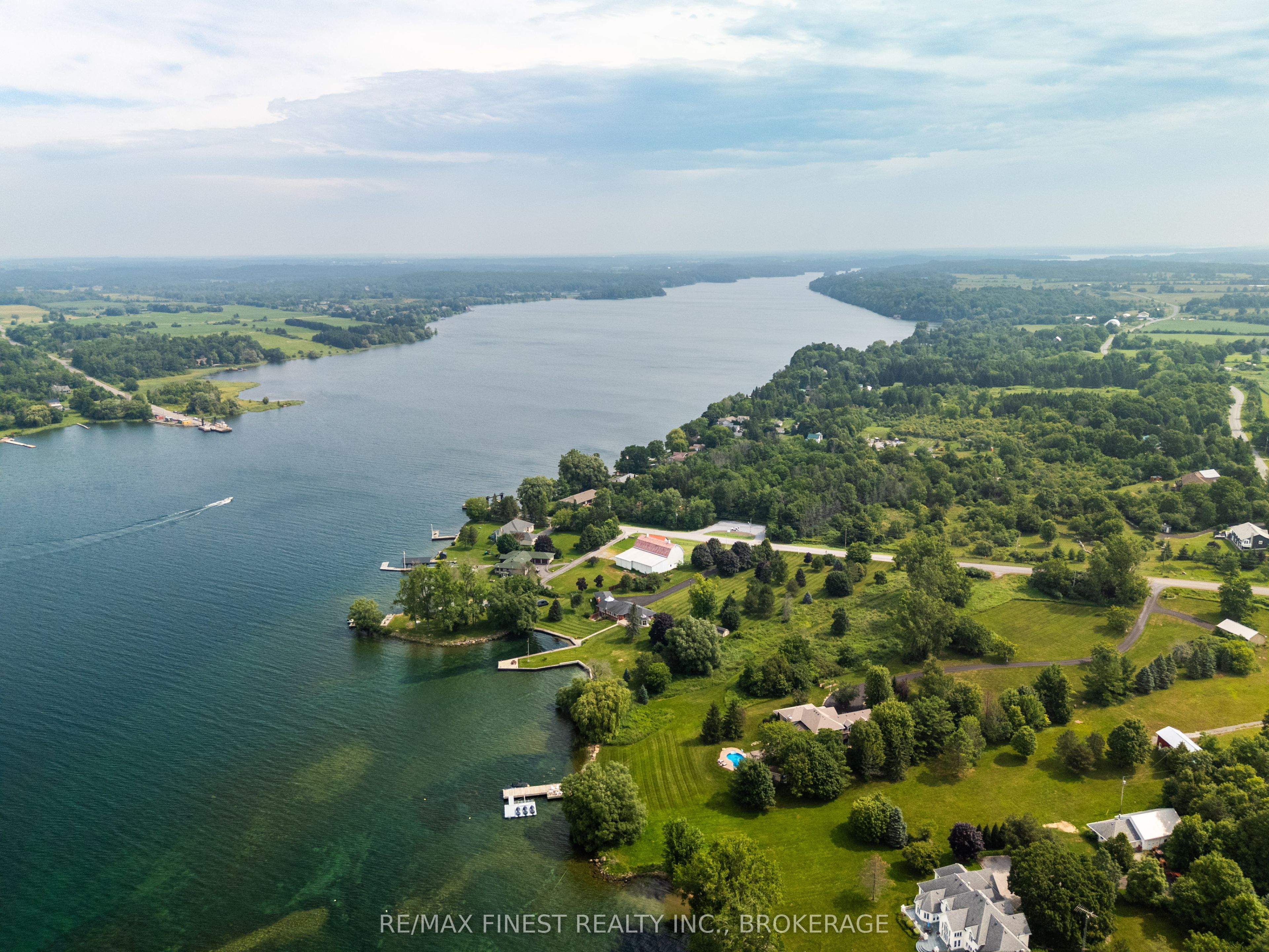 40 Howe Island Drive Property Photo 9