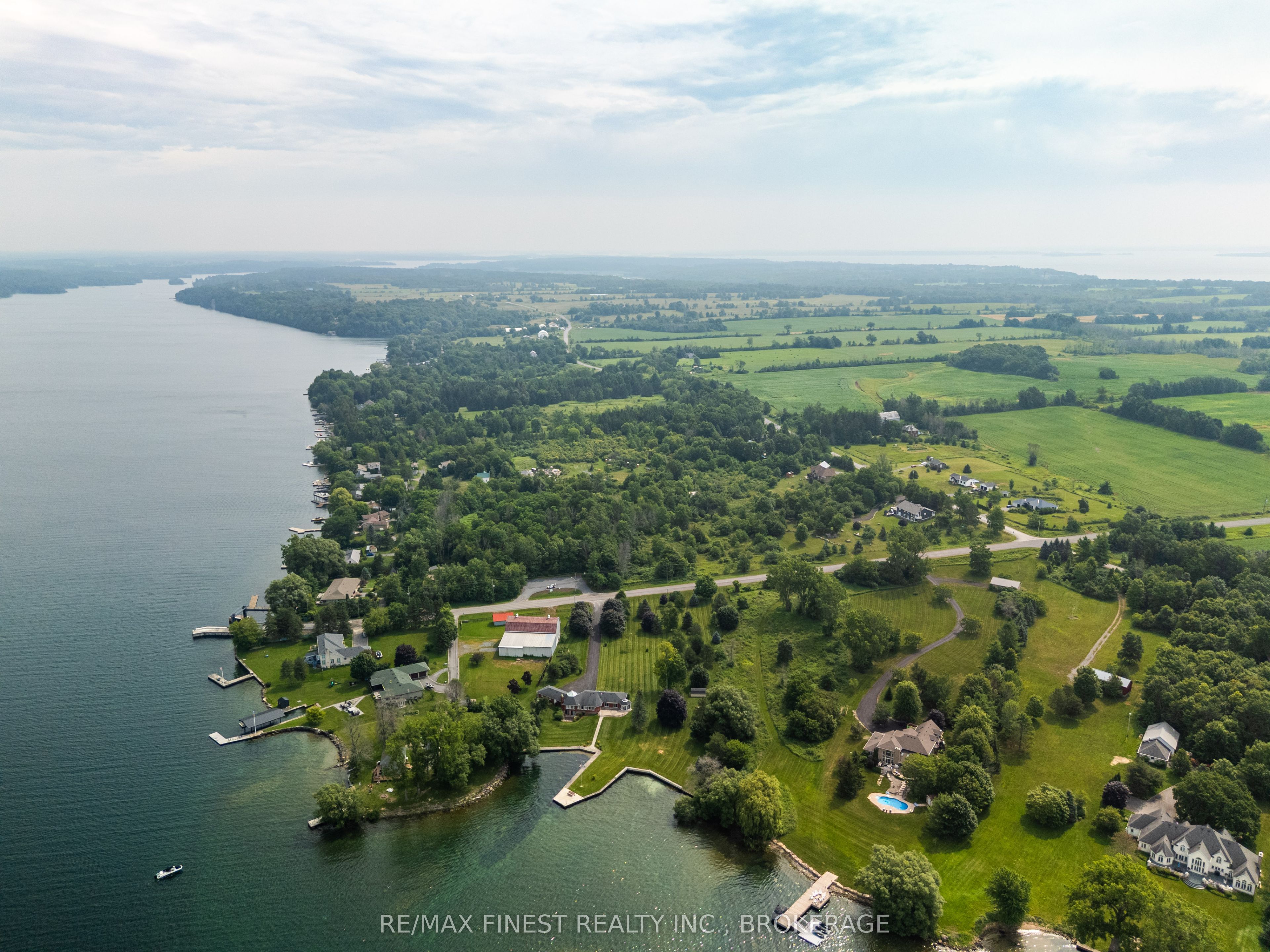 40 Howe Island Drive Property Photo 10