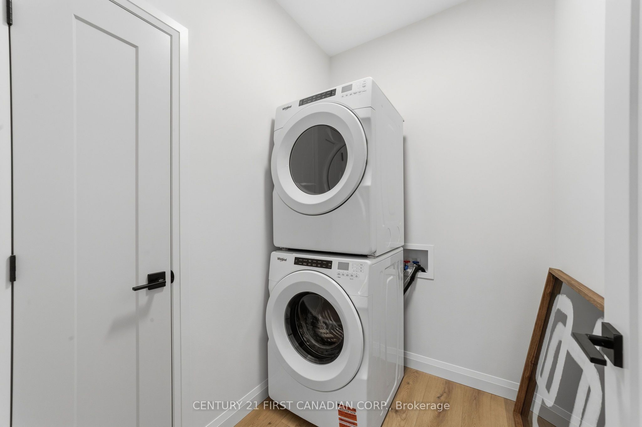 32 Postma Street 18 Property Photo 7