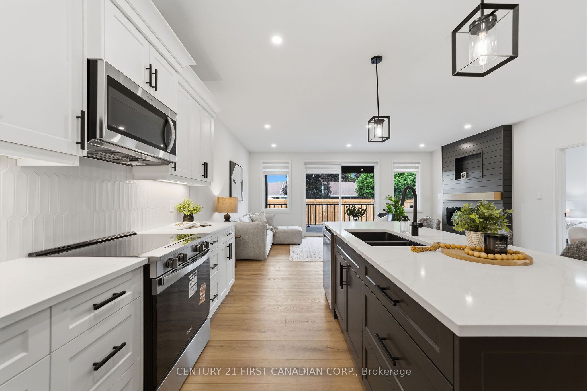 32 Postma Street 18 Property Photo 11