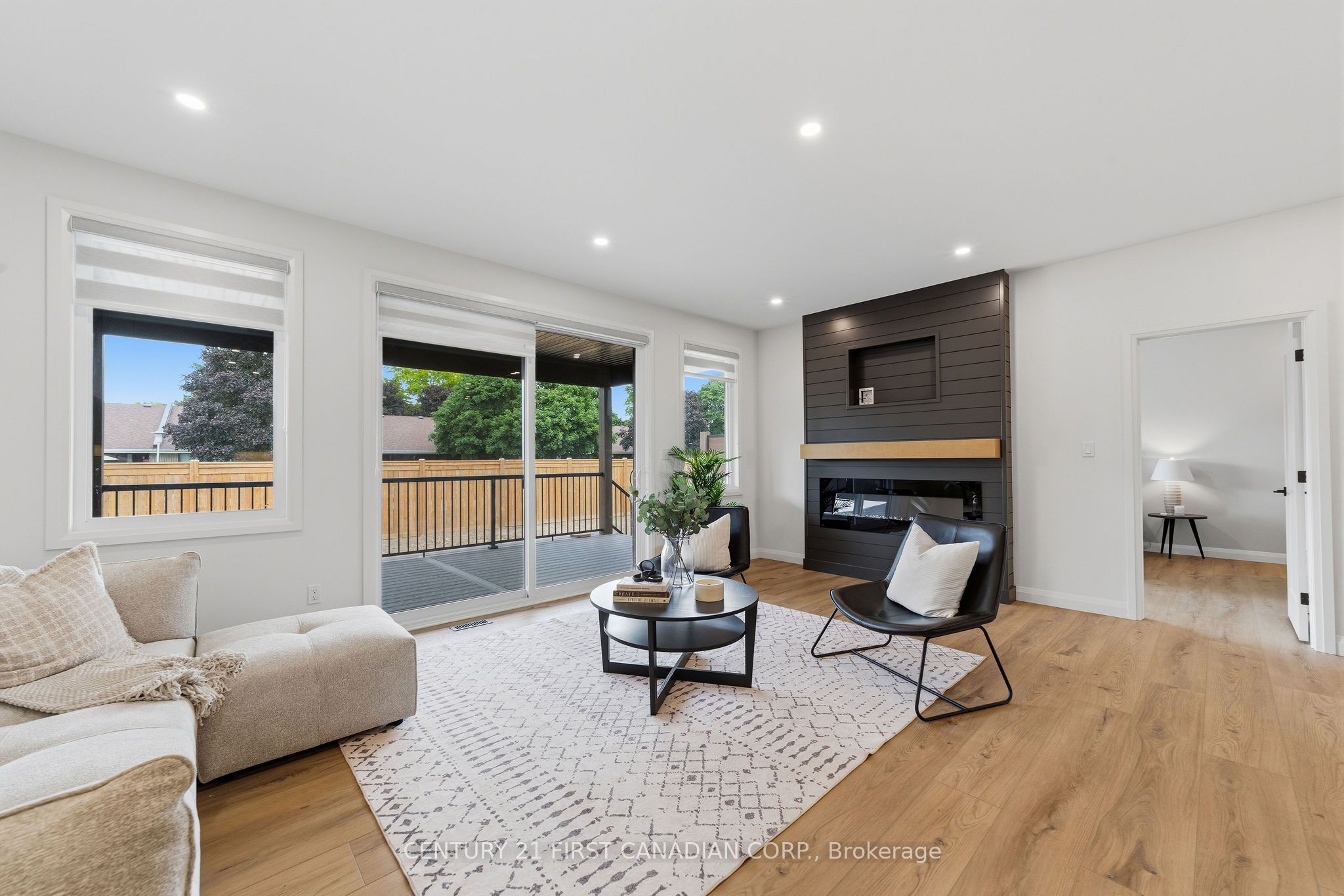 32 Postma Street 18 Property Photo 12