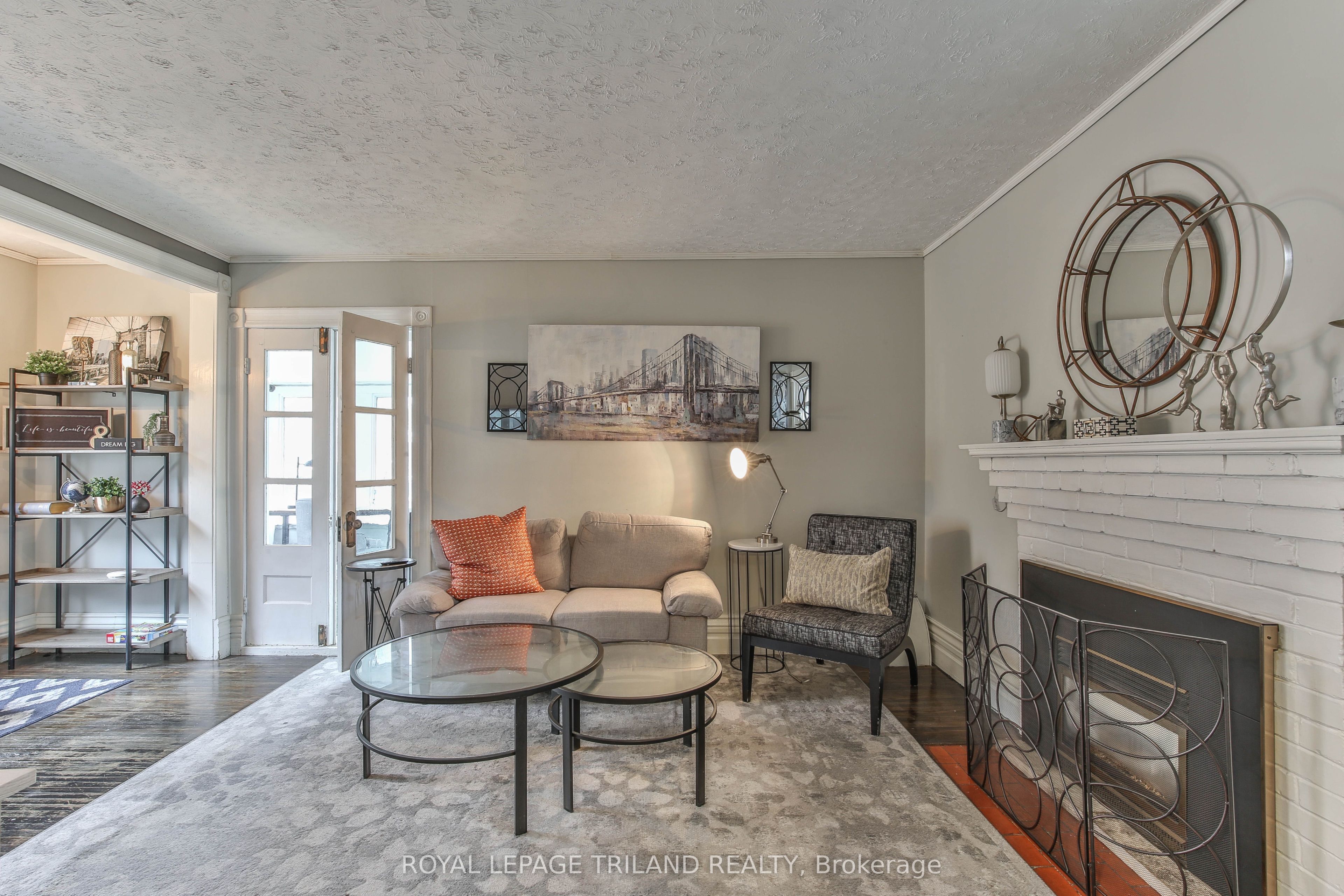 918 William Street #upper Property Photo 9