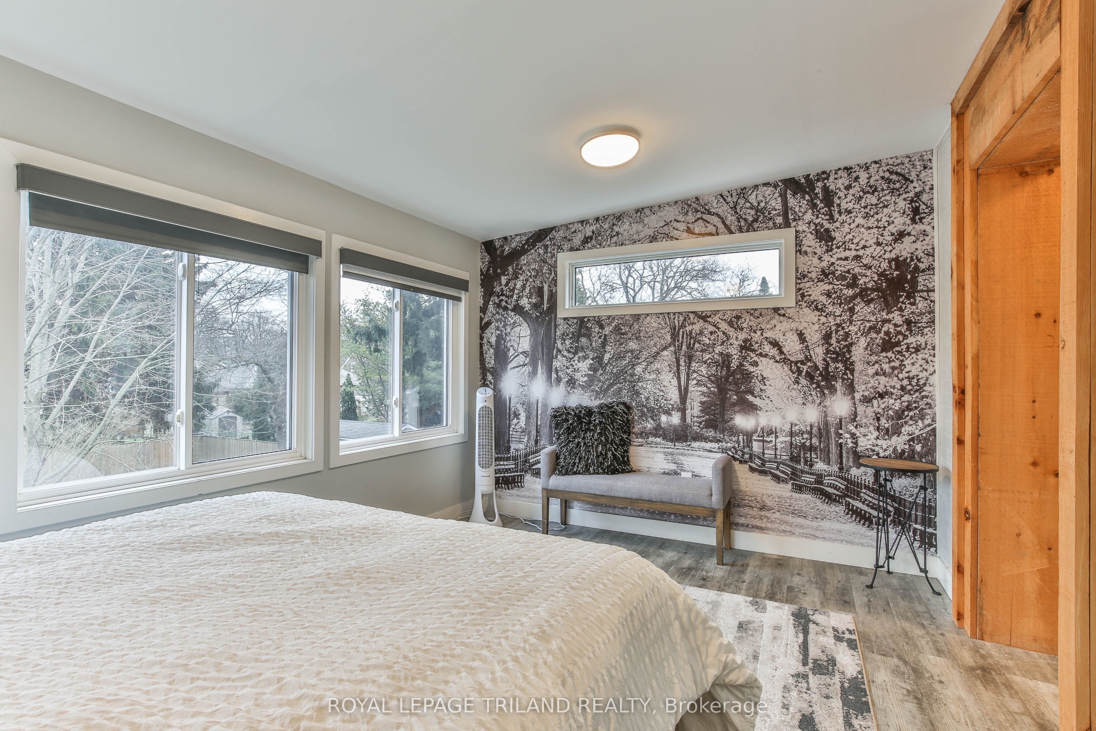 918 William Street #upper Property Photo 13