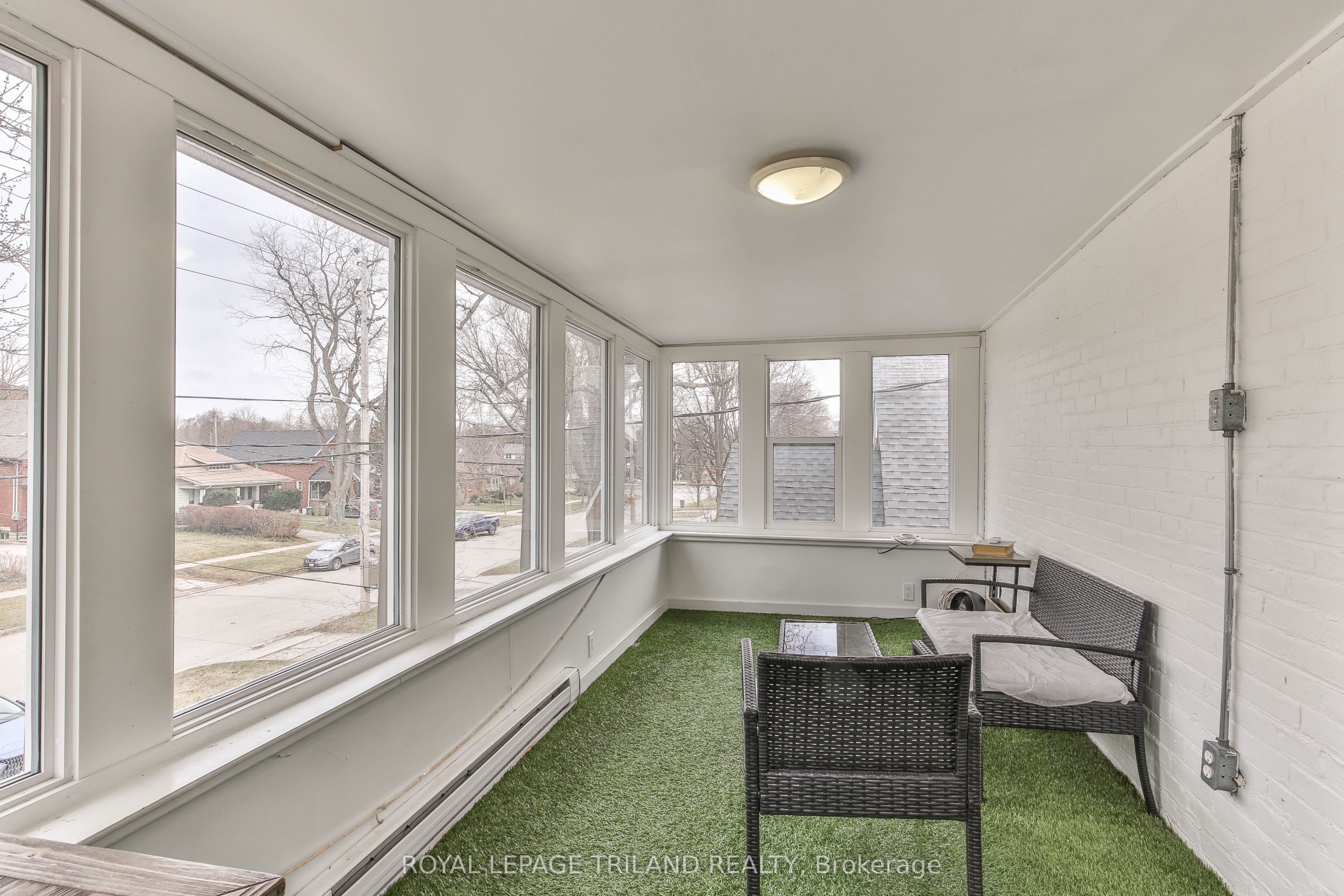 918 William Street #upper Property Photo 21