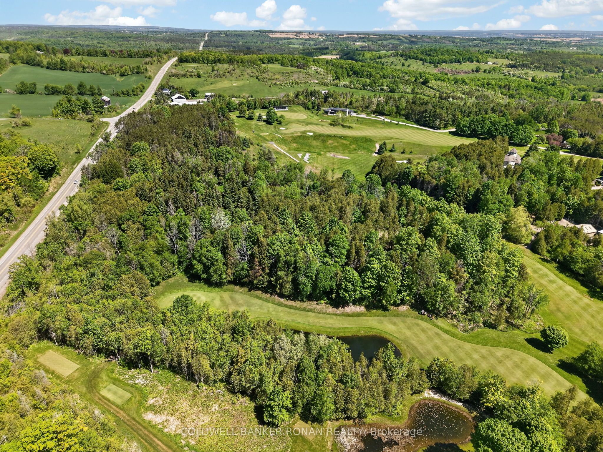 934529 Airport Road Property Photo 1