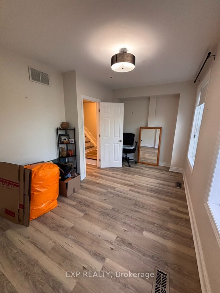 451 Sunnyside Avenue Property Photo 26
