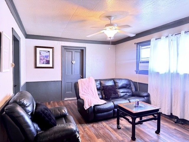 441 Mud Street Property Photo 2