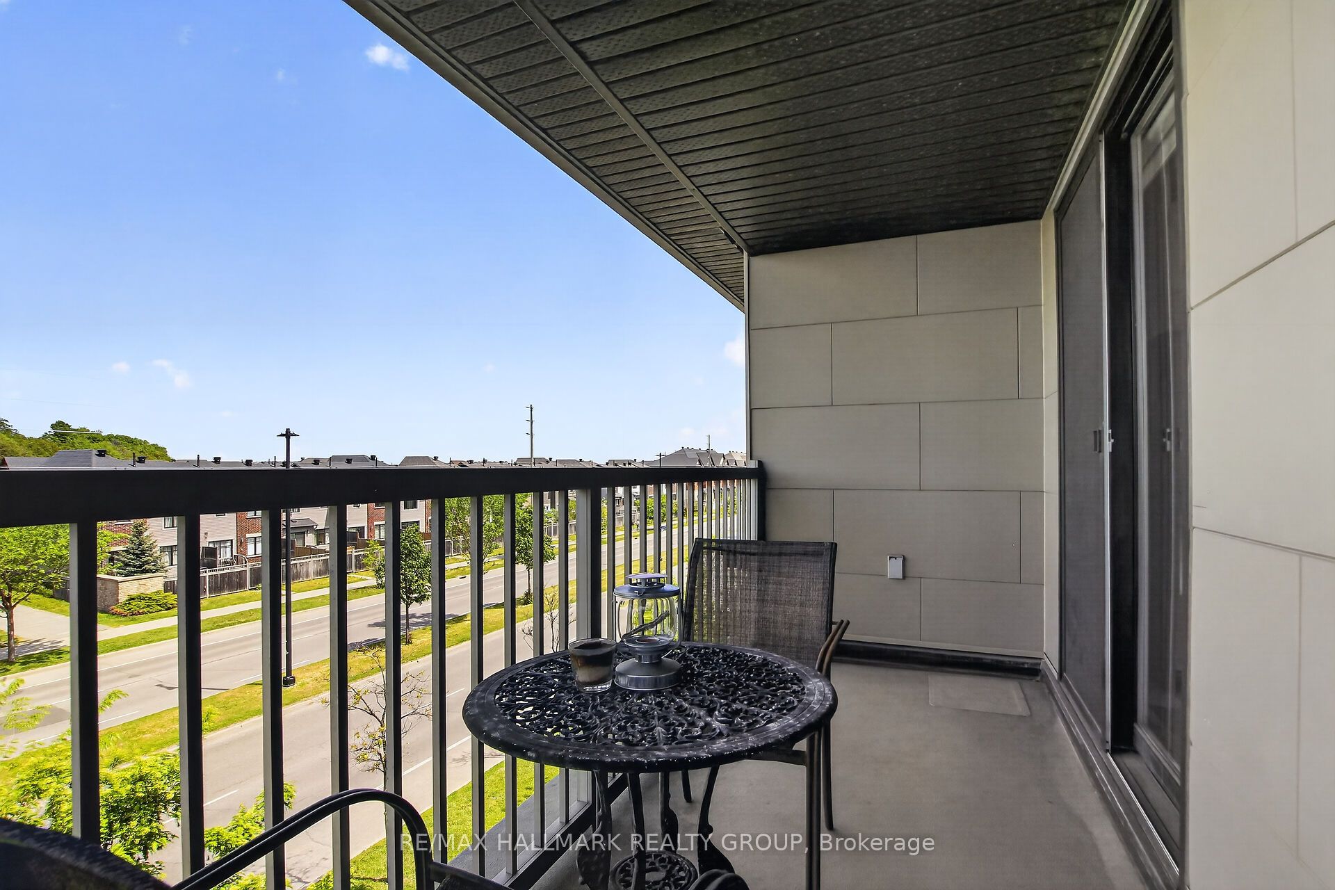 1145 Longfields Drive B Property Photo 29