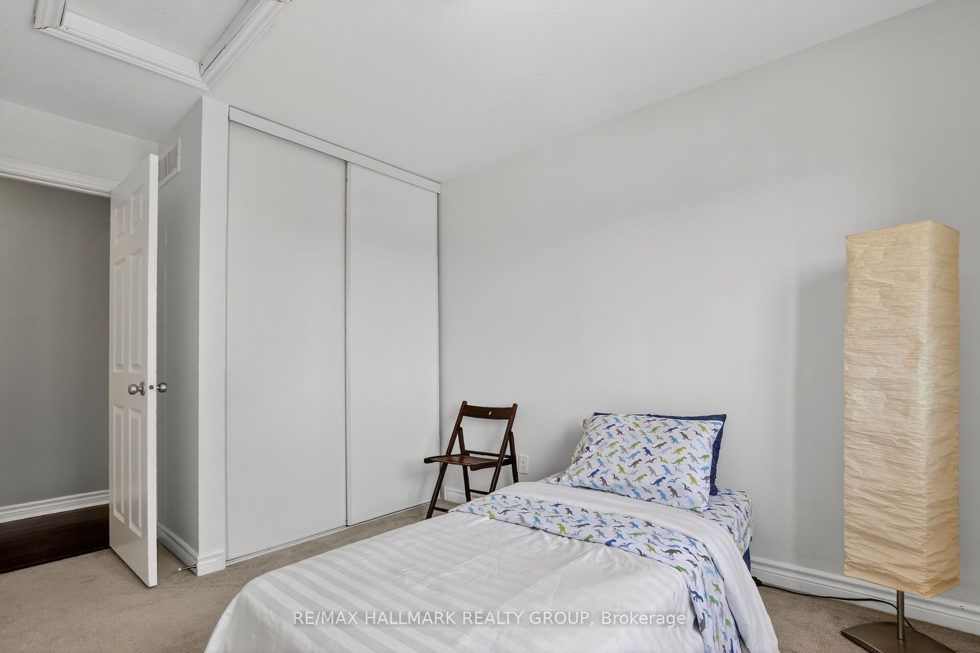 1145 Longfields Drive B Property Photo 38