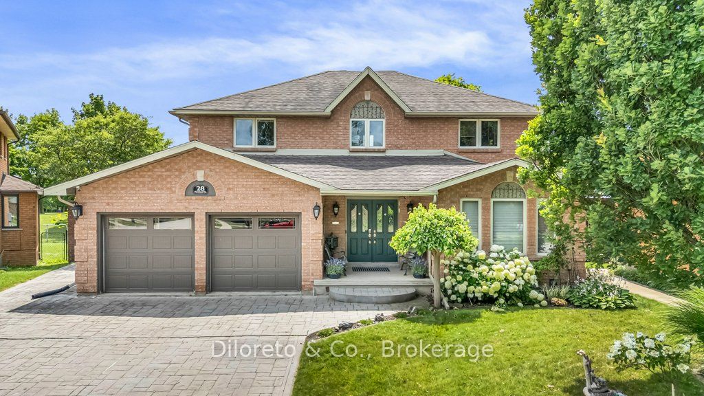 28 Foxwood Crescent Property Photo 1