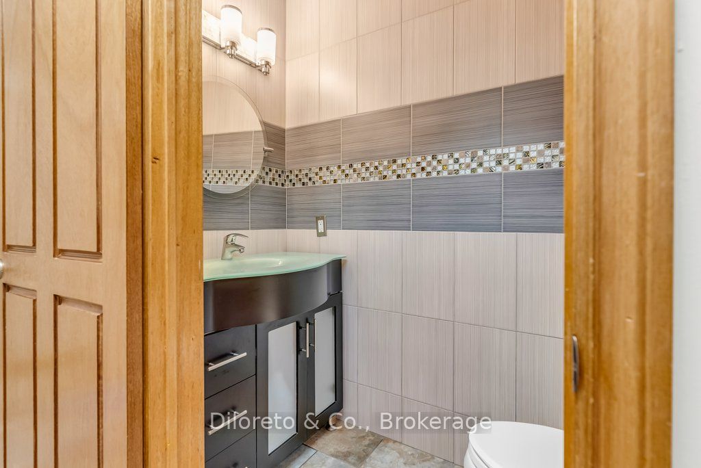 28 Foxwood Crescent Property Photo 21