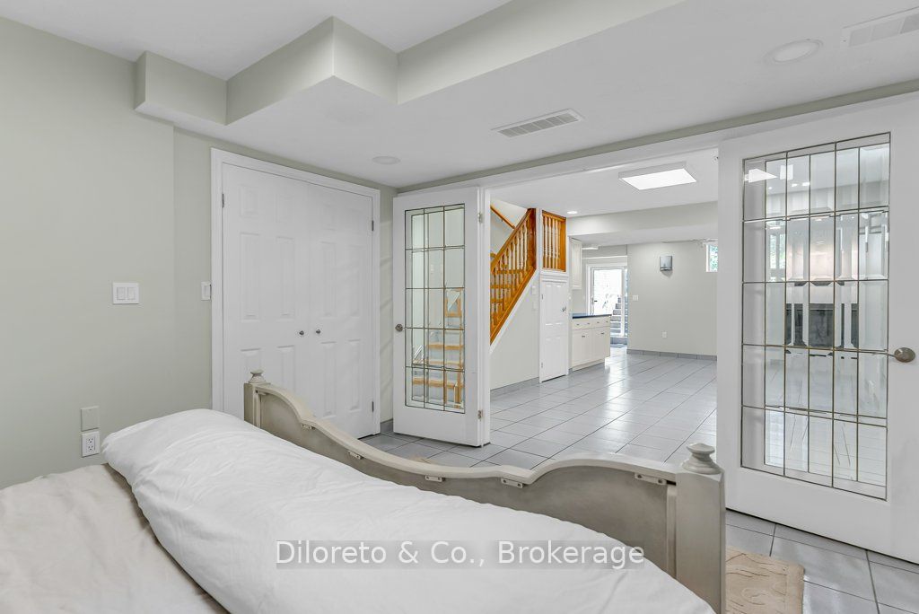 28 Foxwood Crescent Property Photo 41