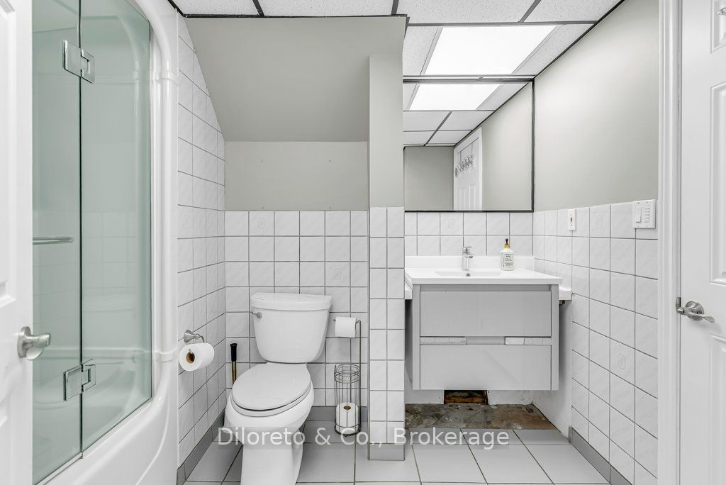 28 Foxwood Crescent Property Photo 43