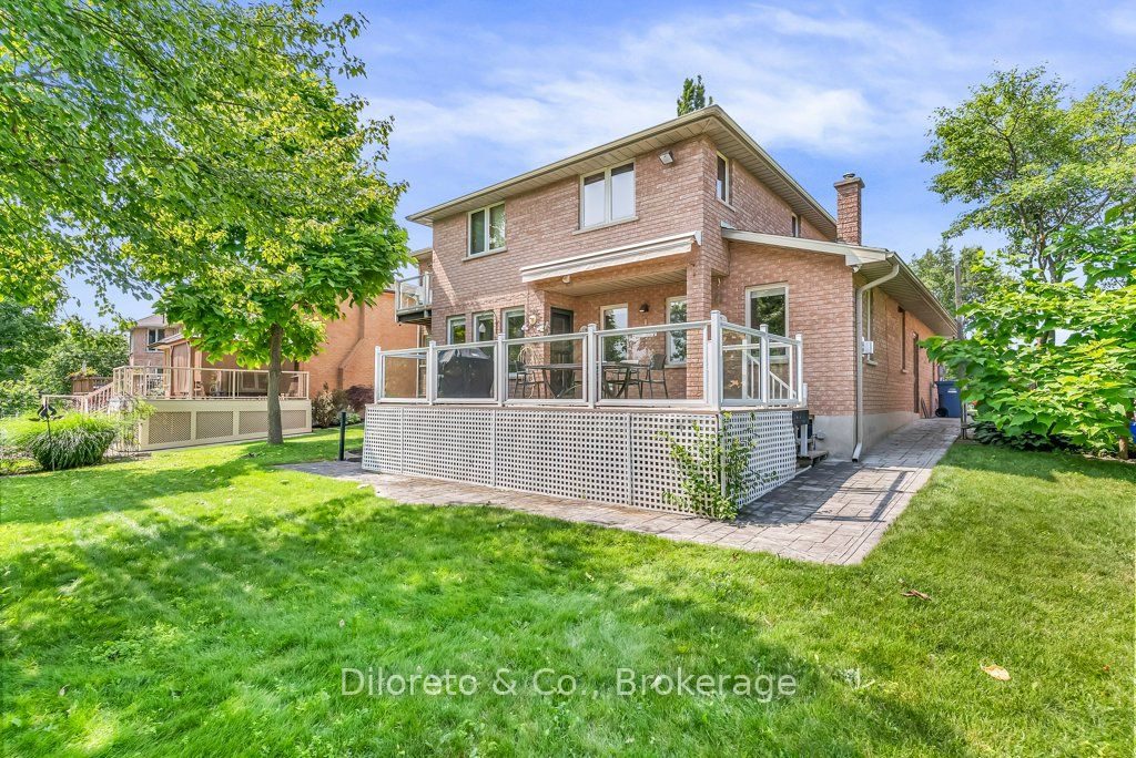 28 Foxwood Crescent Property Photo 45