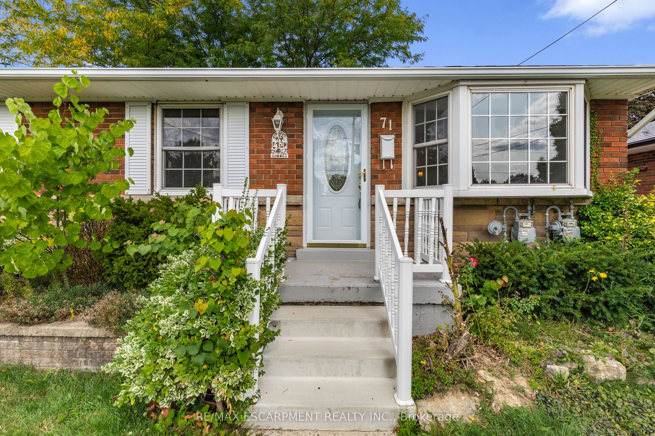 71 Organ Crescent Main Property Photo 1