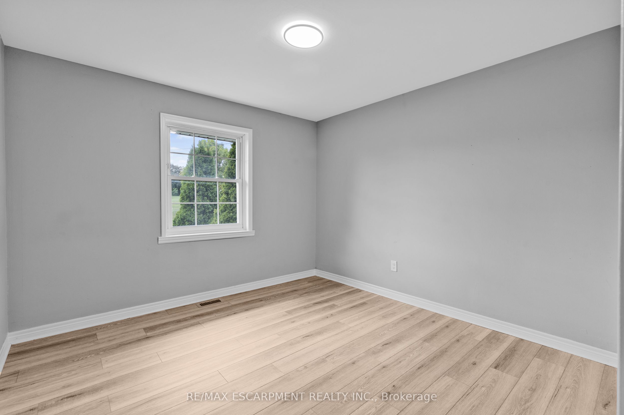71 Organ Crescent Main Property Photo 15
