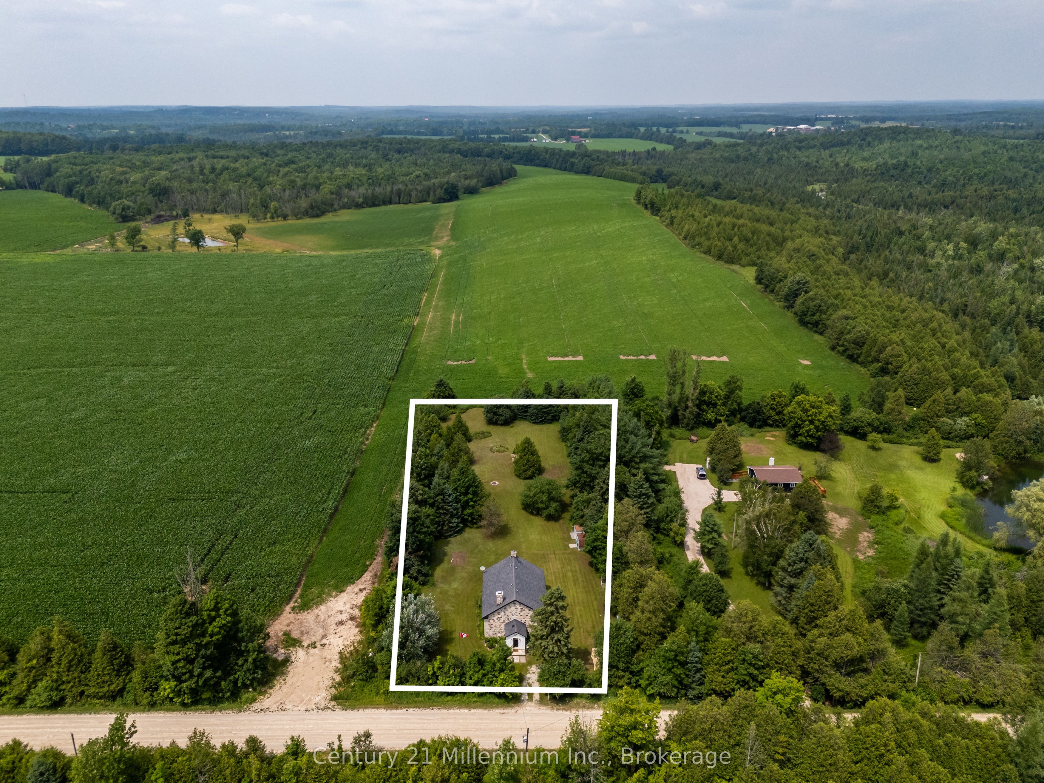 424043 Concession 6 Property Photo 5