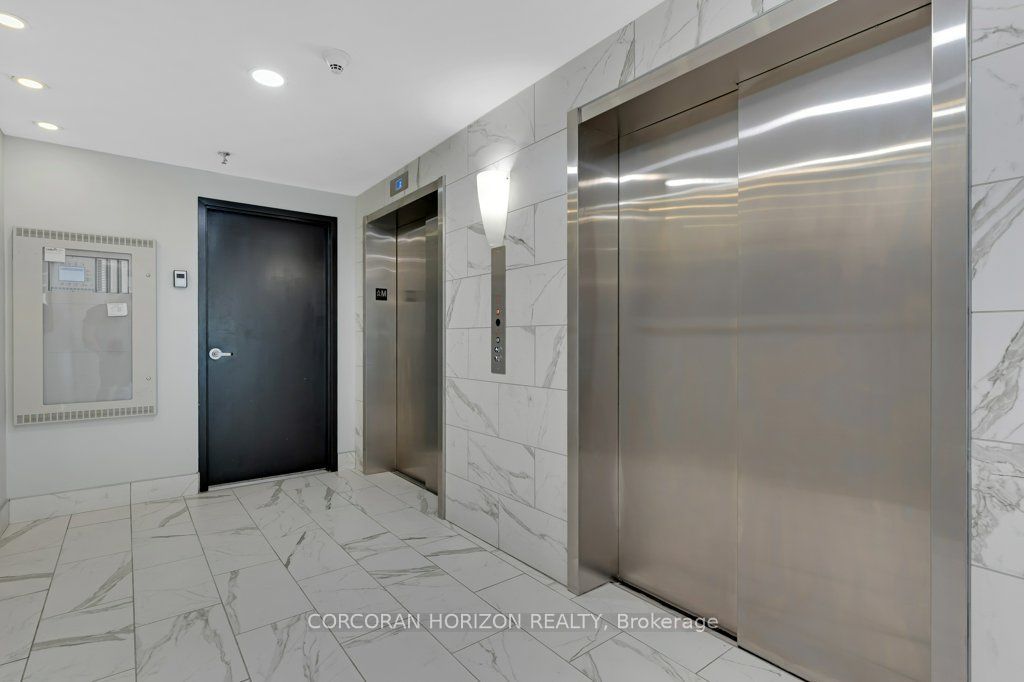276 King Street W 209 Property Photo 4