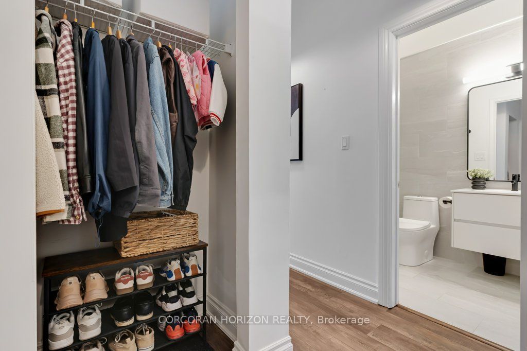 276 King Street W 209 Property Photo 8