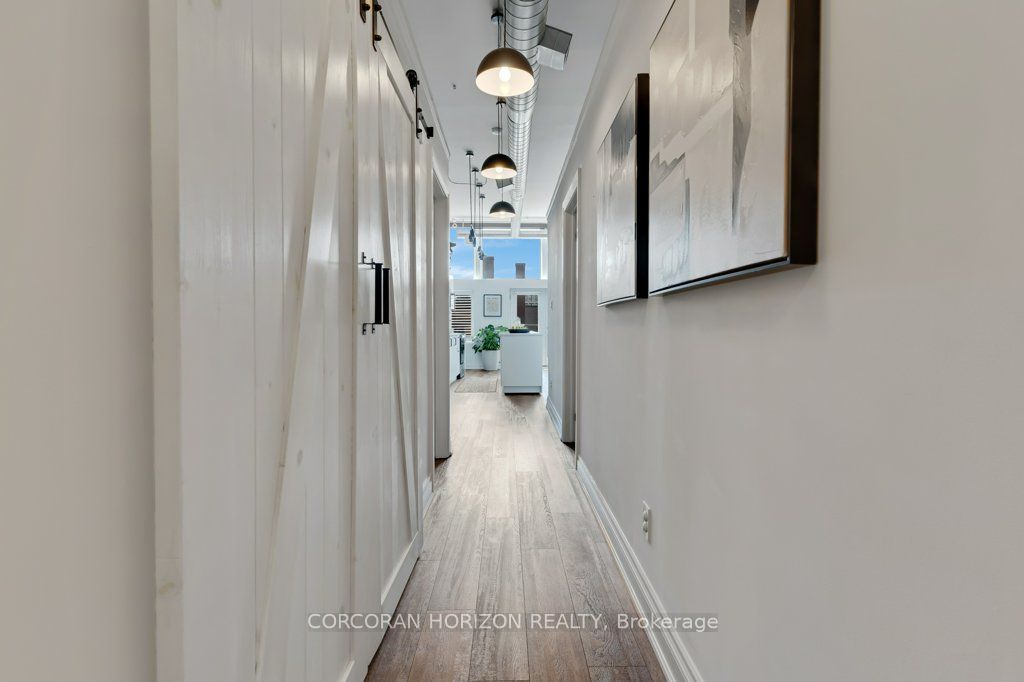 276 King Street W 209 Property Photo 11