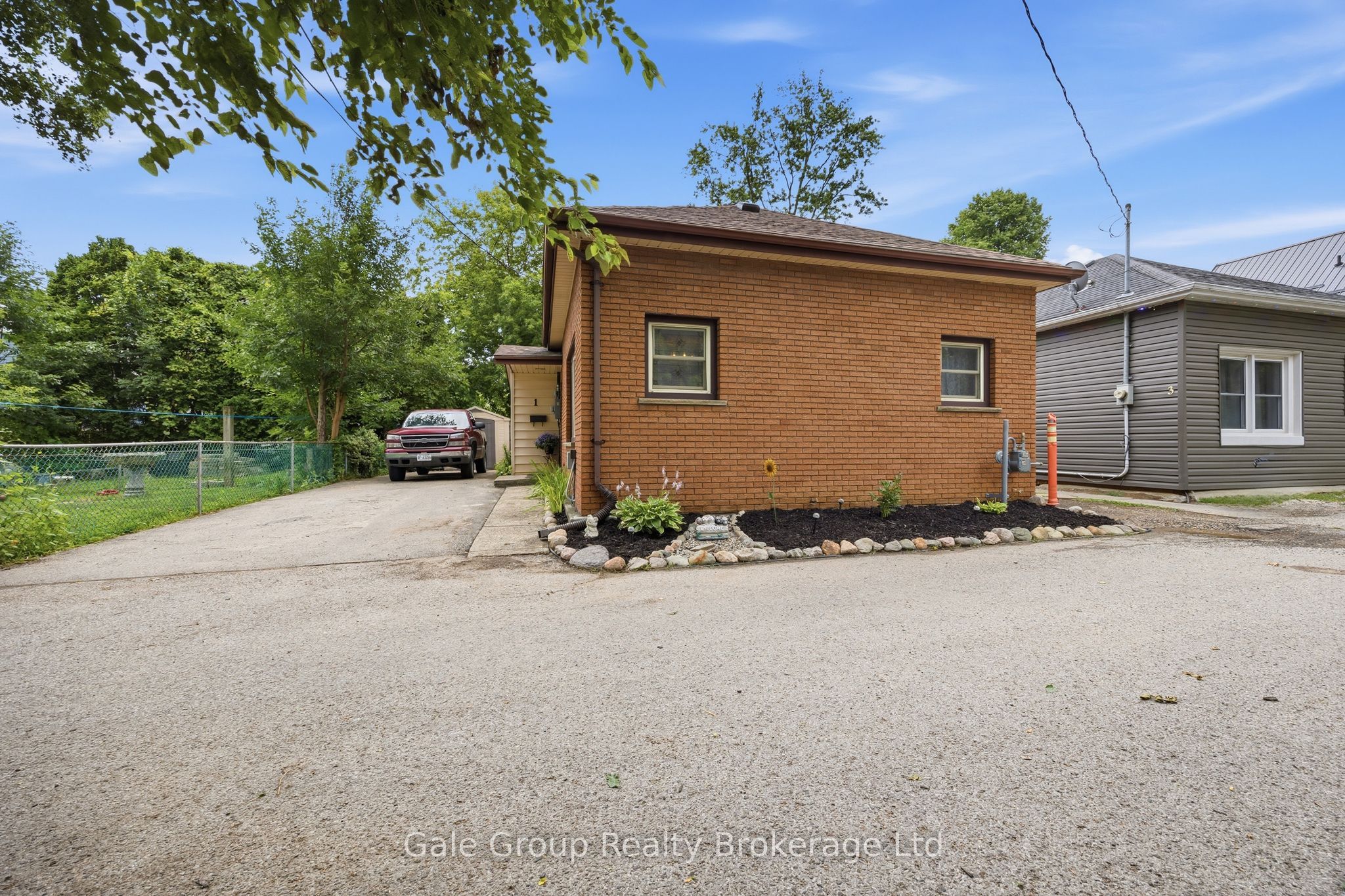 1 Britton Drive Property Photo 2