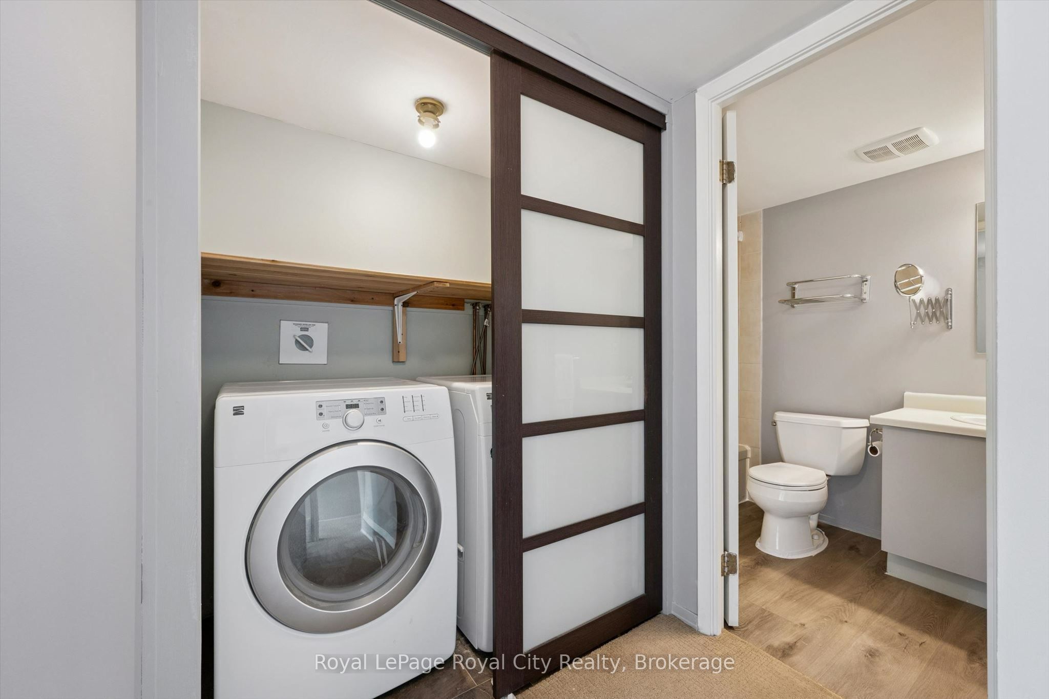 358 Waterloo Avenue 606 Property Photo 17