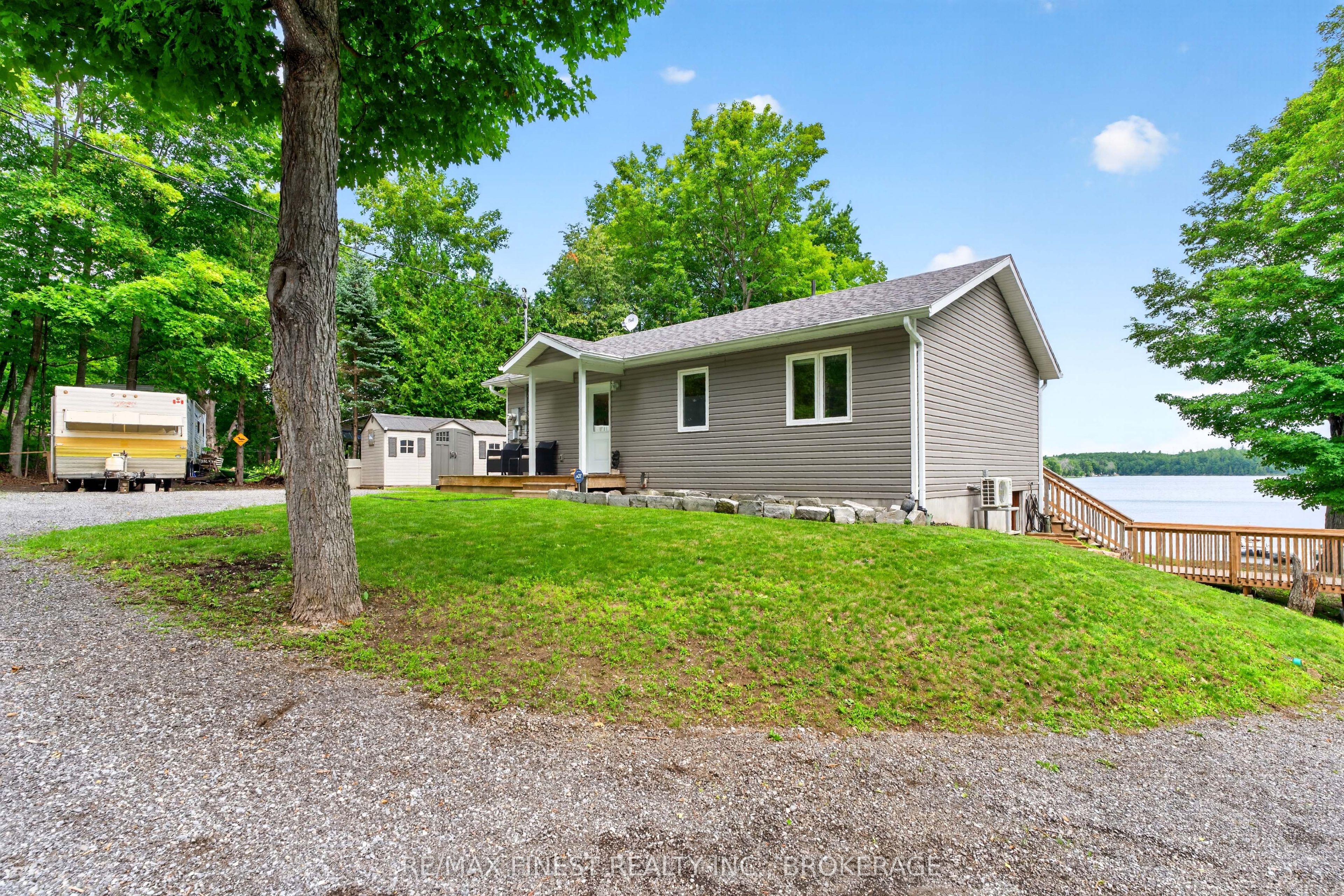 1025 Parsons Point Lane Property Photo 6