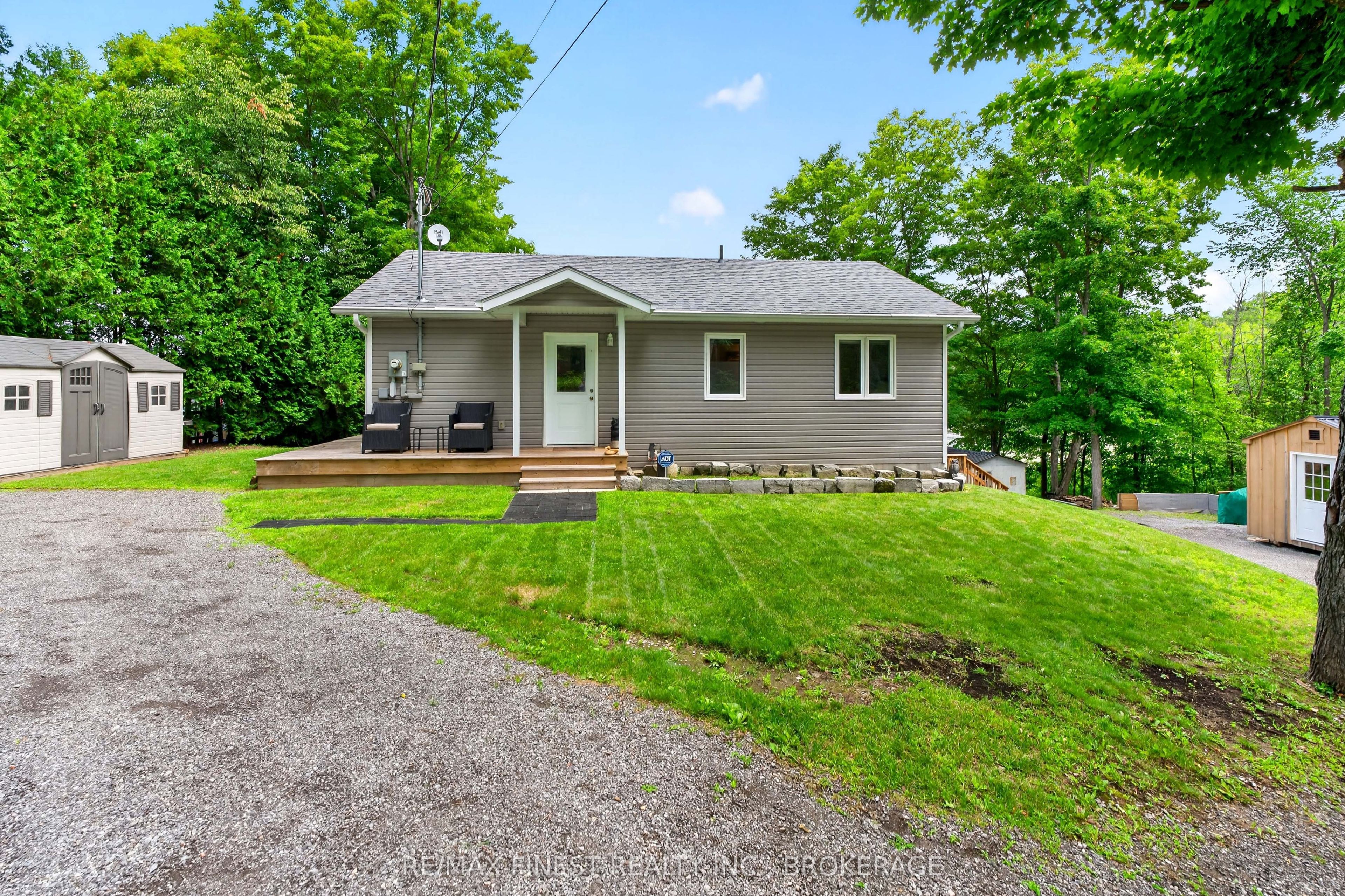 1025 Parsons Point Lane Property Photo 7
