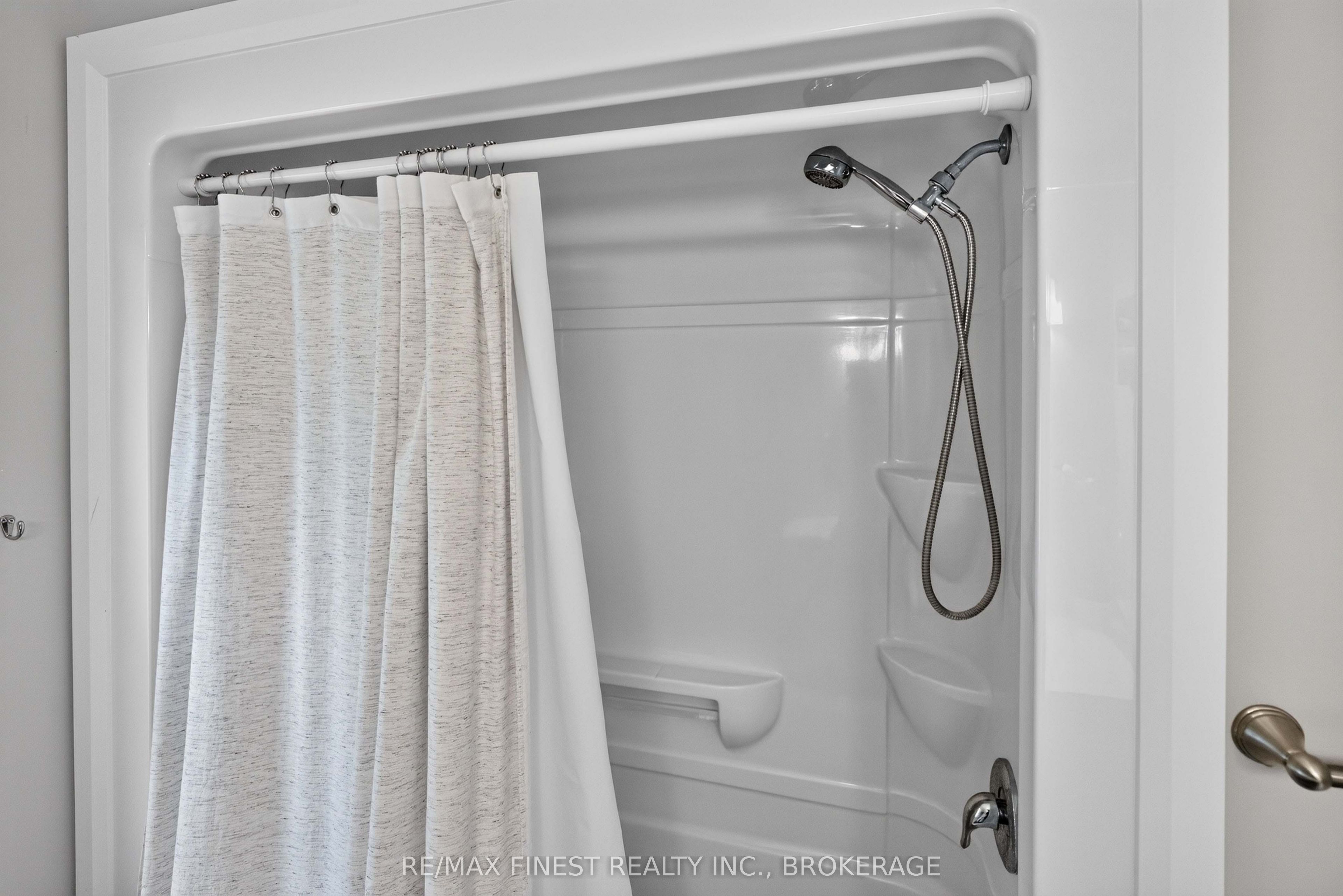 1025 Parsons Point Lane Property Photo 24
