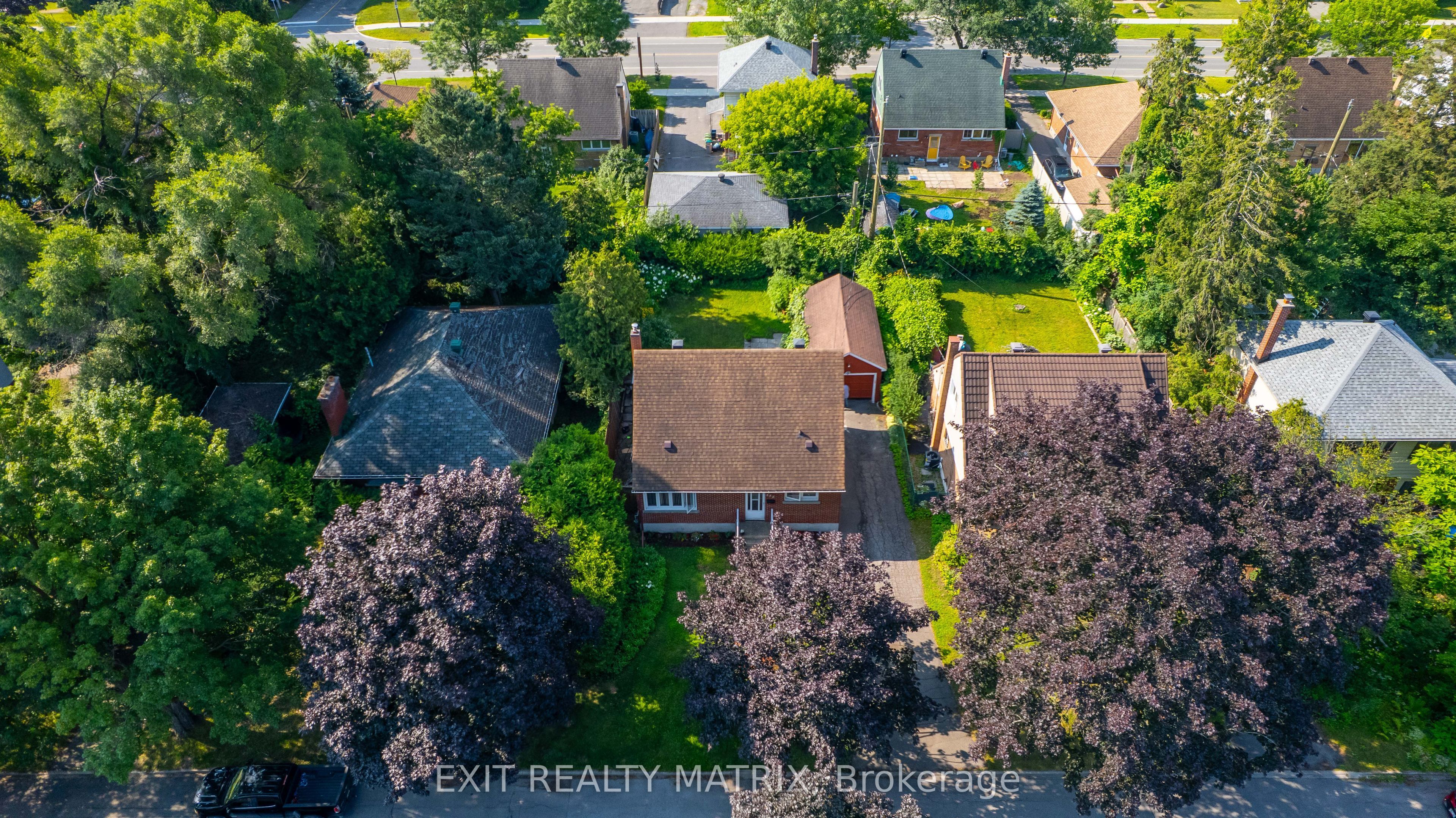 552 Dunbrack Street Property Photo 42