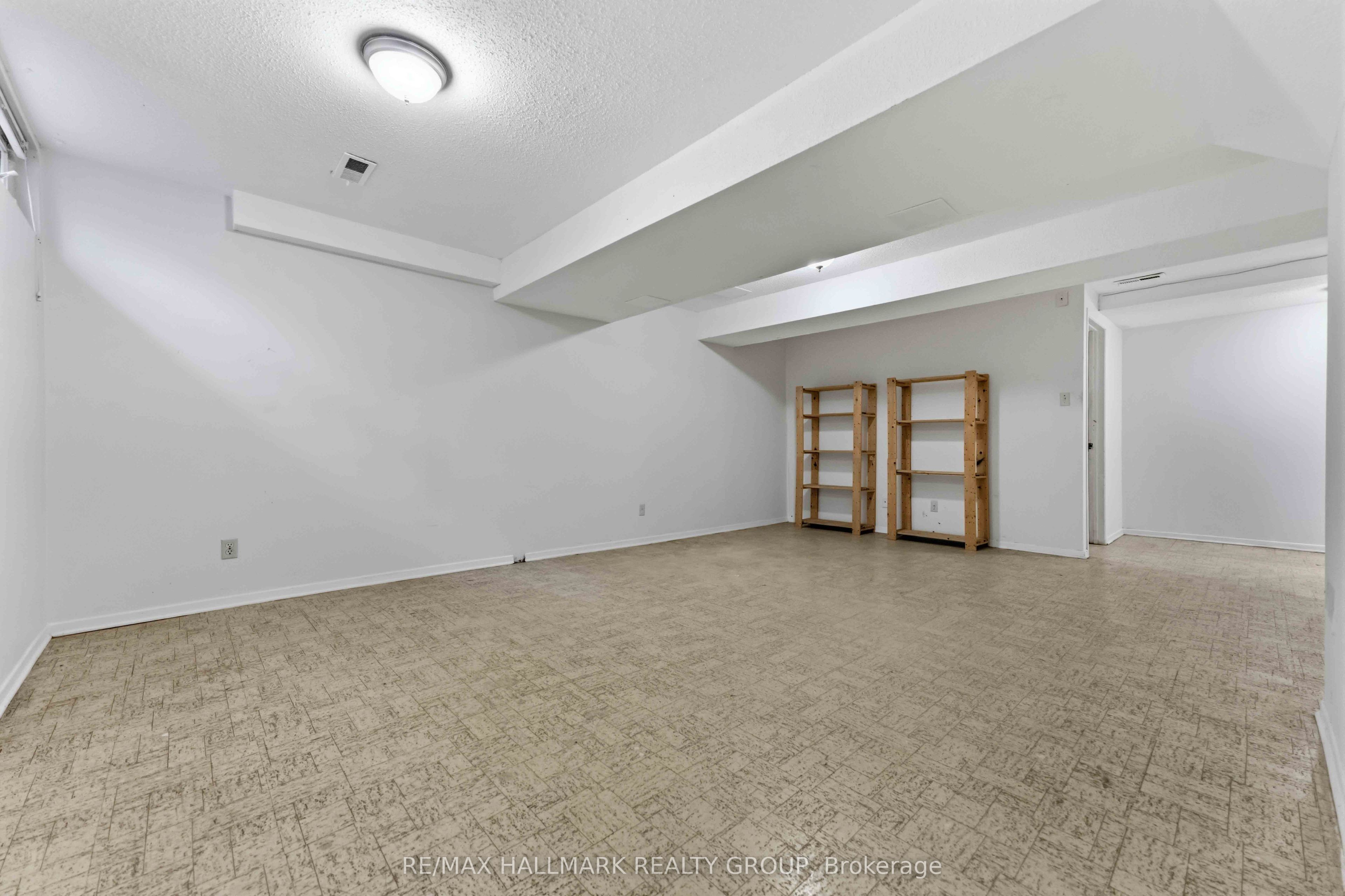 193 Pickford Drive Property Photo 18