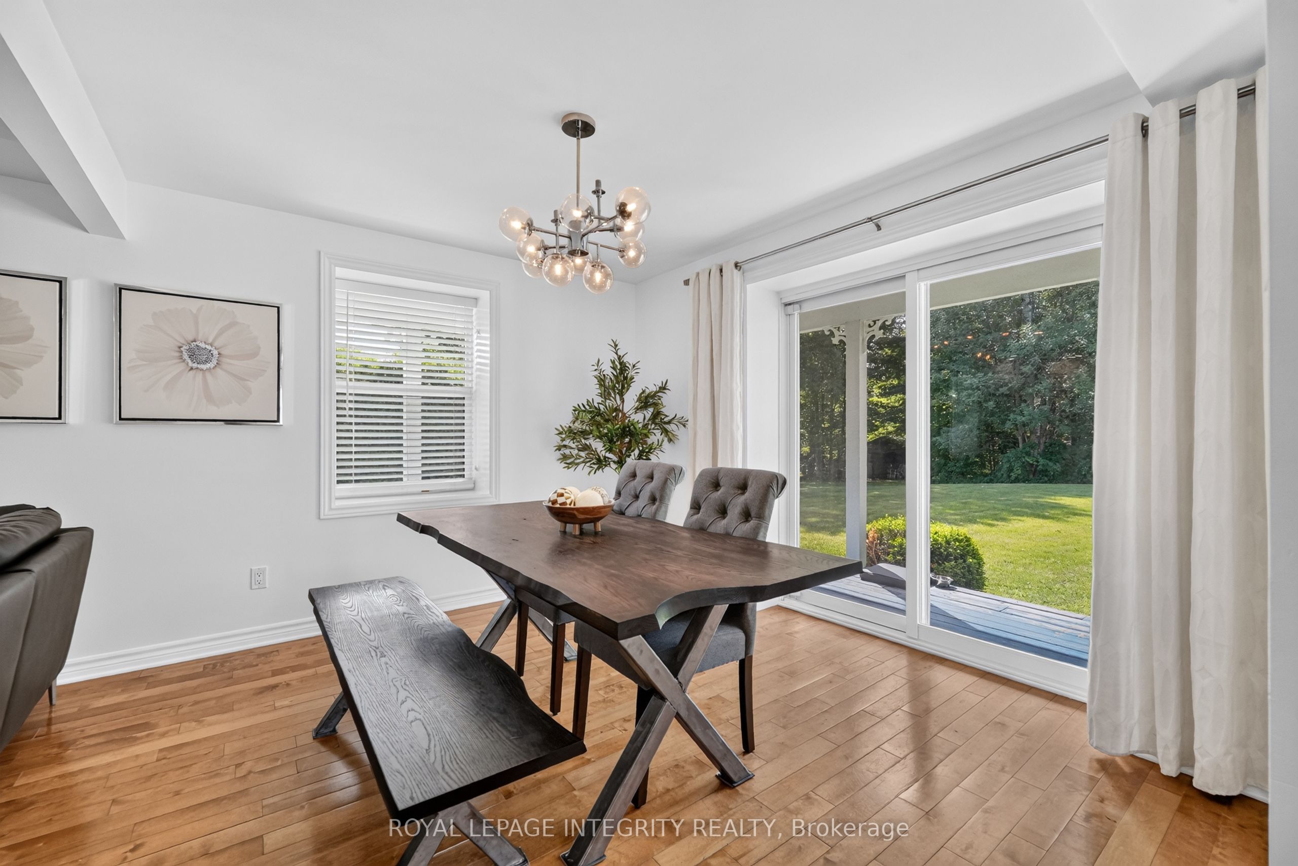 1954 Farisita Drive Property Photo 13