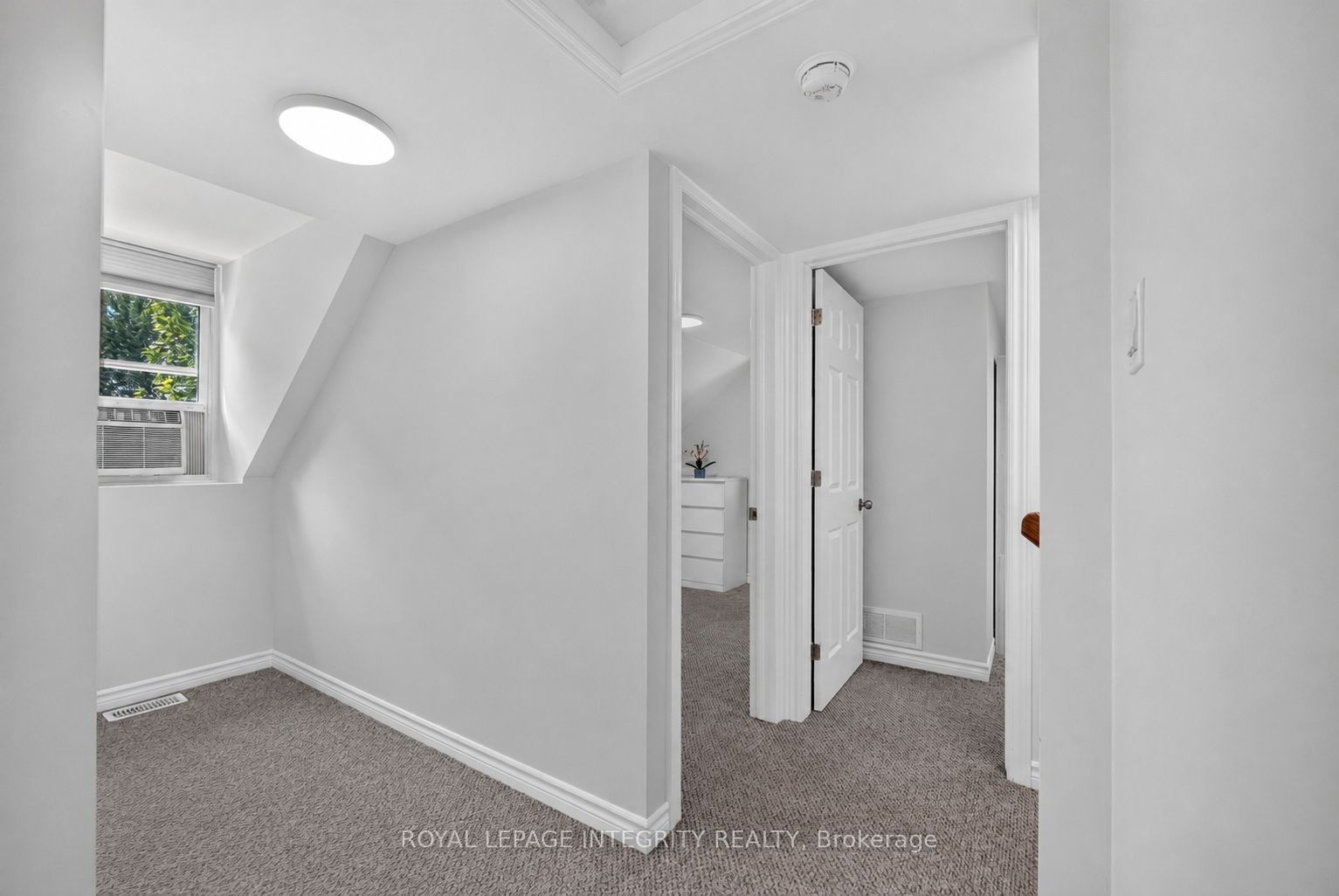 1954 Farisita Drive Property Photo 26