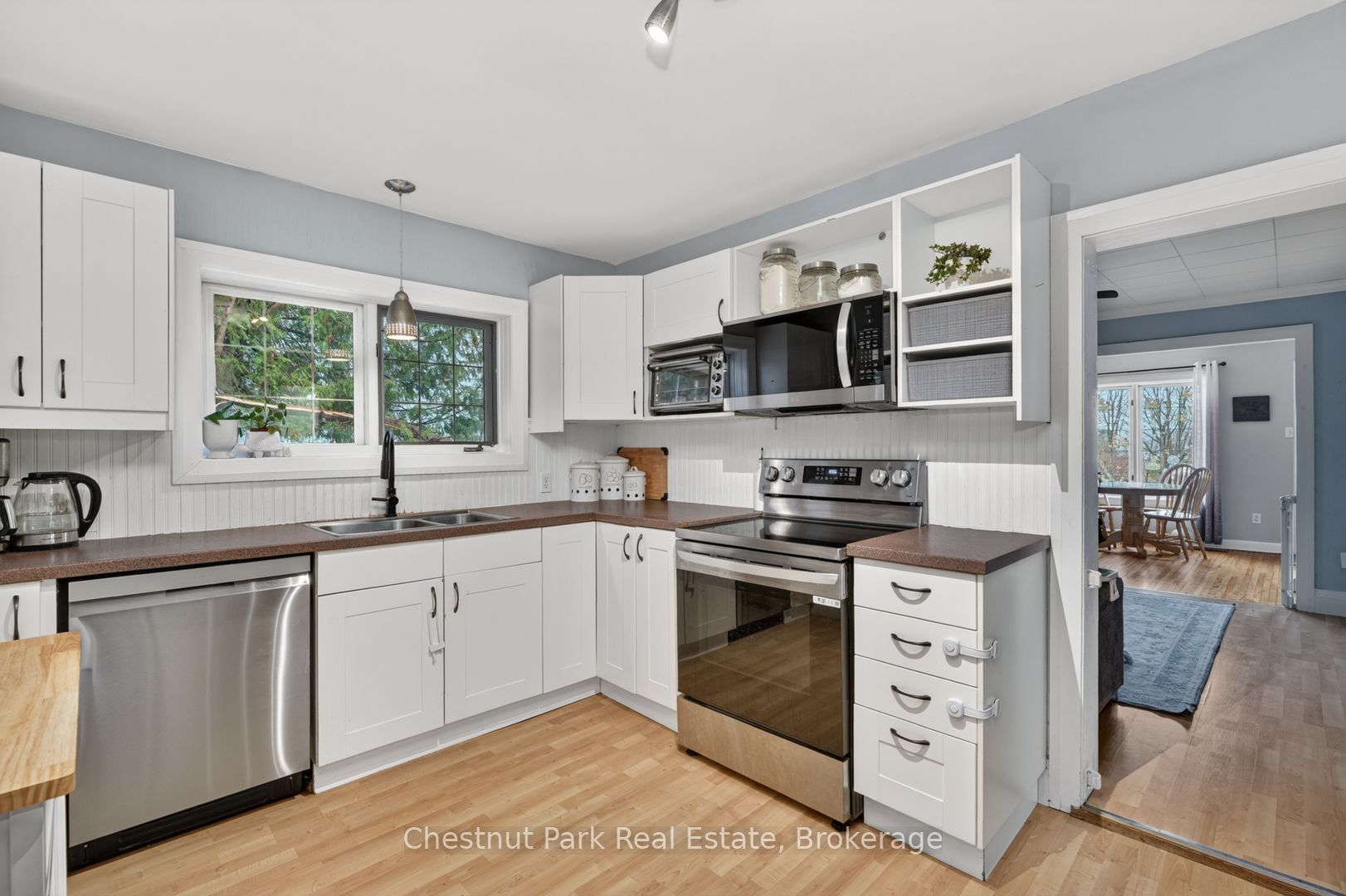 3 Cora Street E Property Photo 3