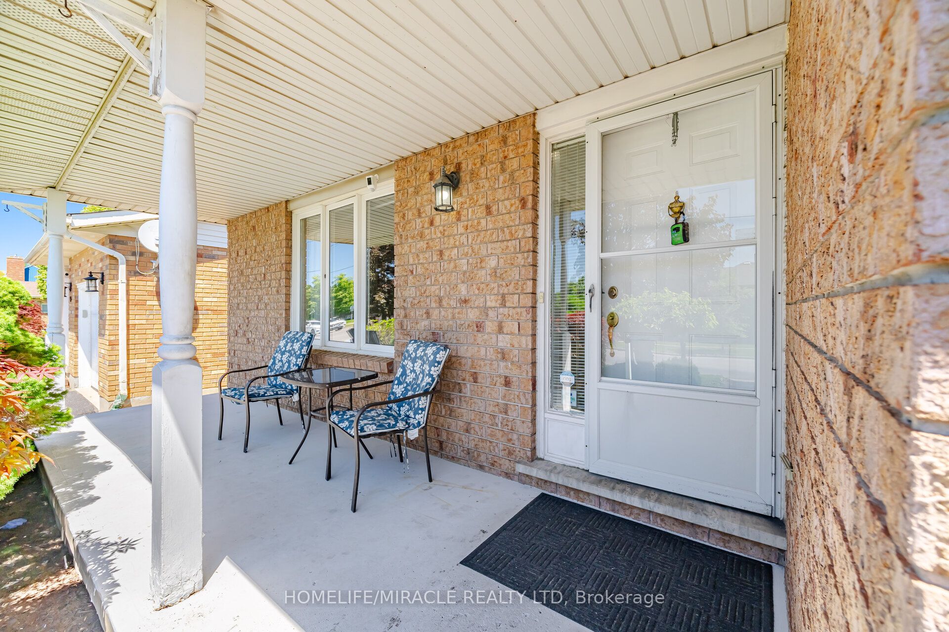 196 First St Louth Property Photo 6