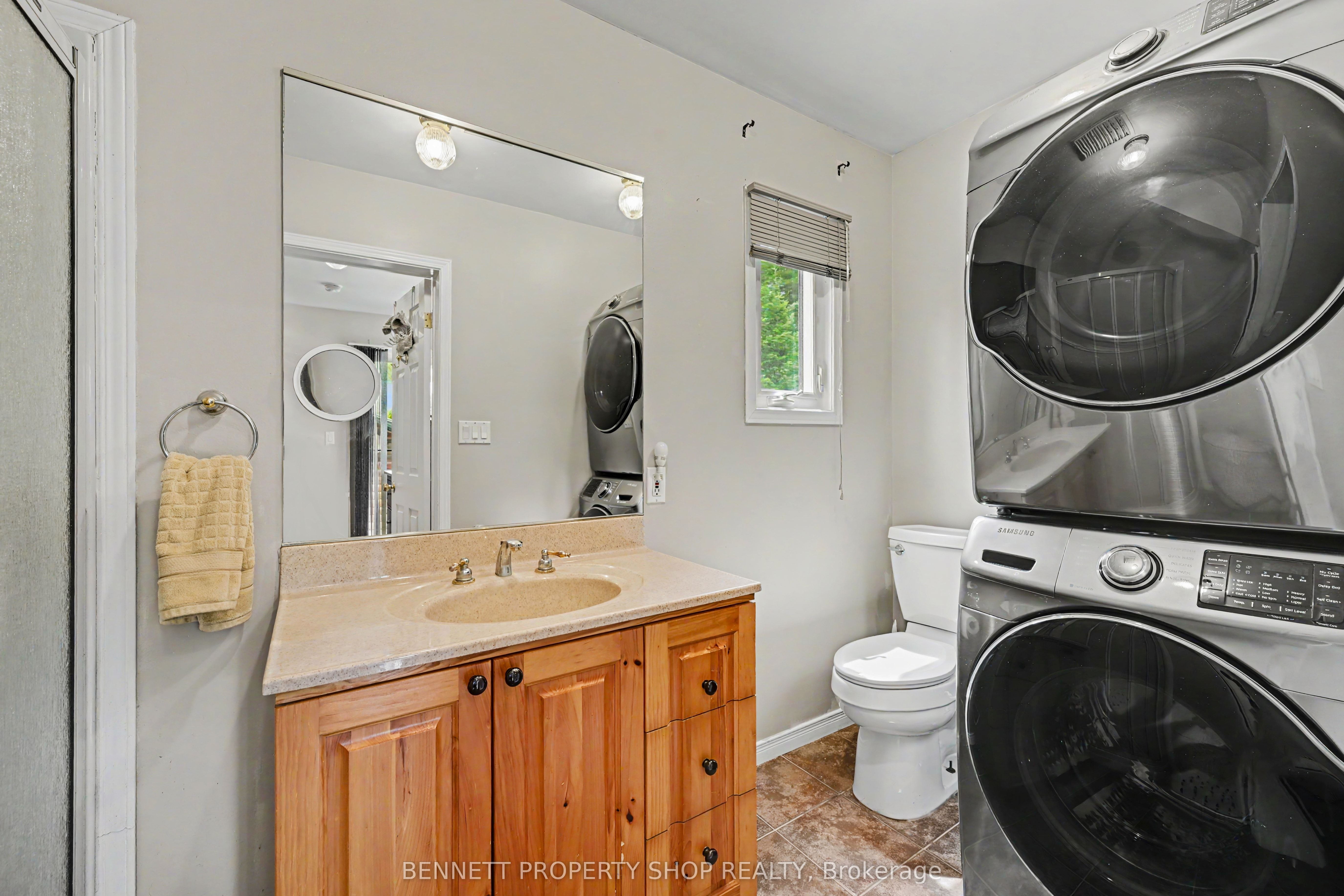 515 Graphite Bay Road Property Photo 22