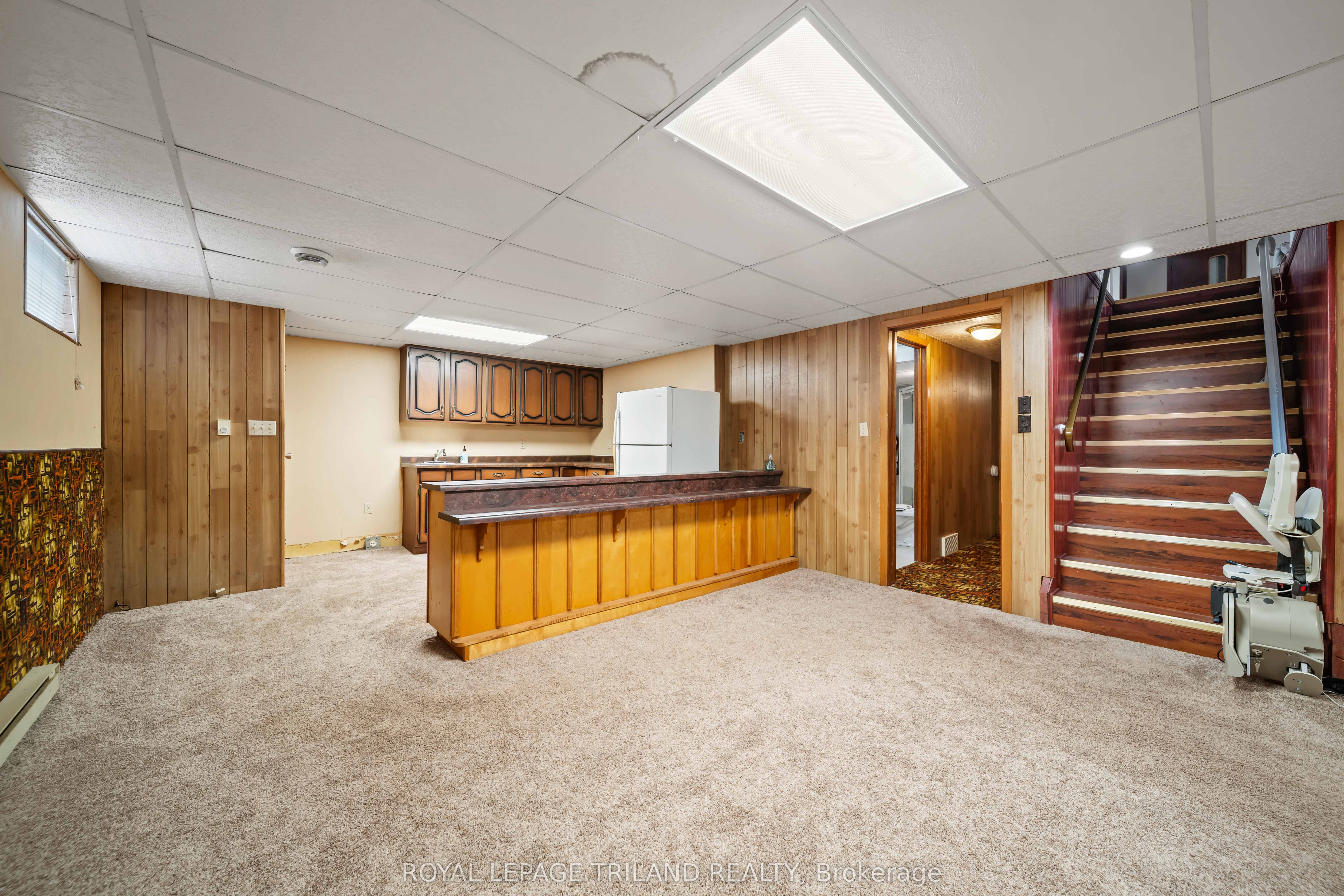 308 John Street S Property Photo 25